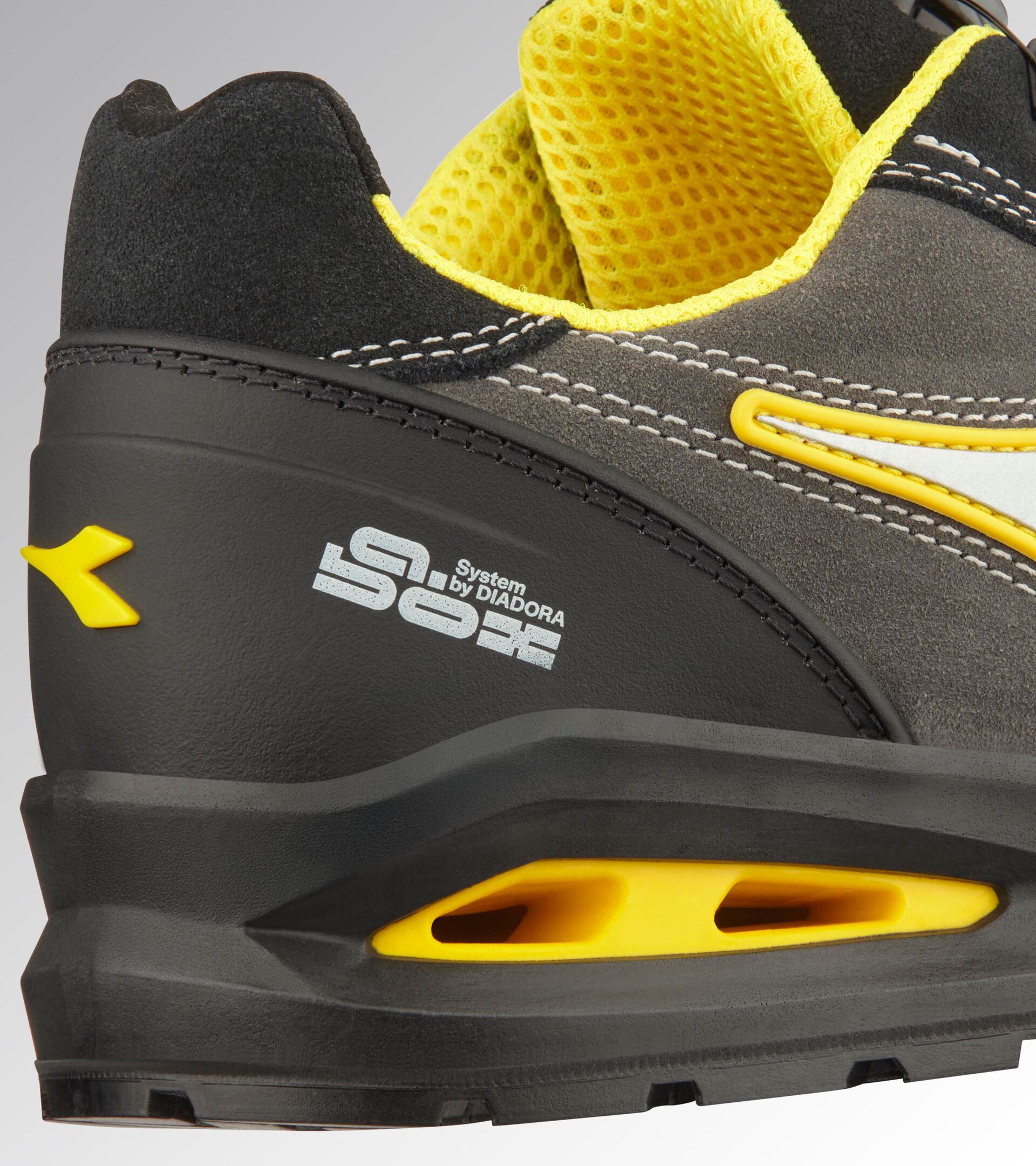Low-top safety shoes with BOA&reg; Fit System RUN A.BOX MASTER BOA LOW S3S FO SR SC ESD BLACK/ASPHALT - Utility