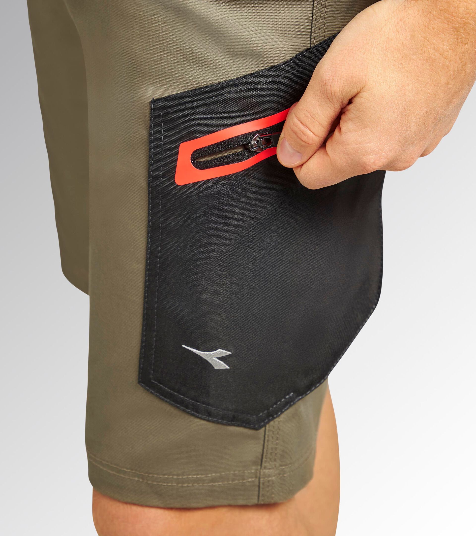 Stretch cotton canvas shorts BERMUDA STRETCH 2.0 BROWN GREY - Utility