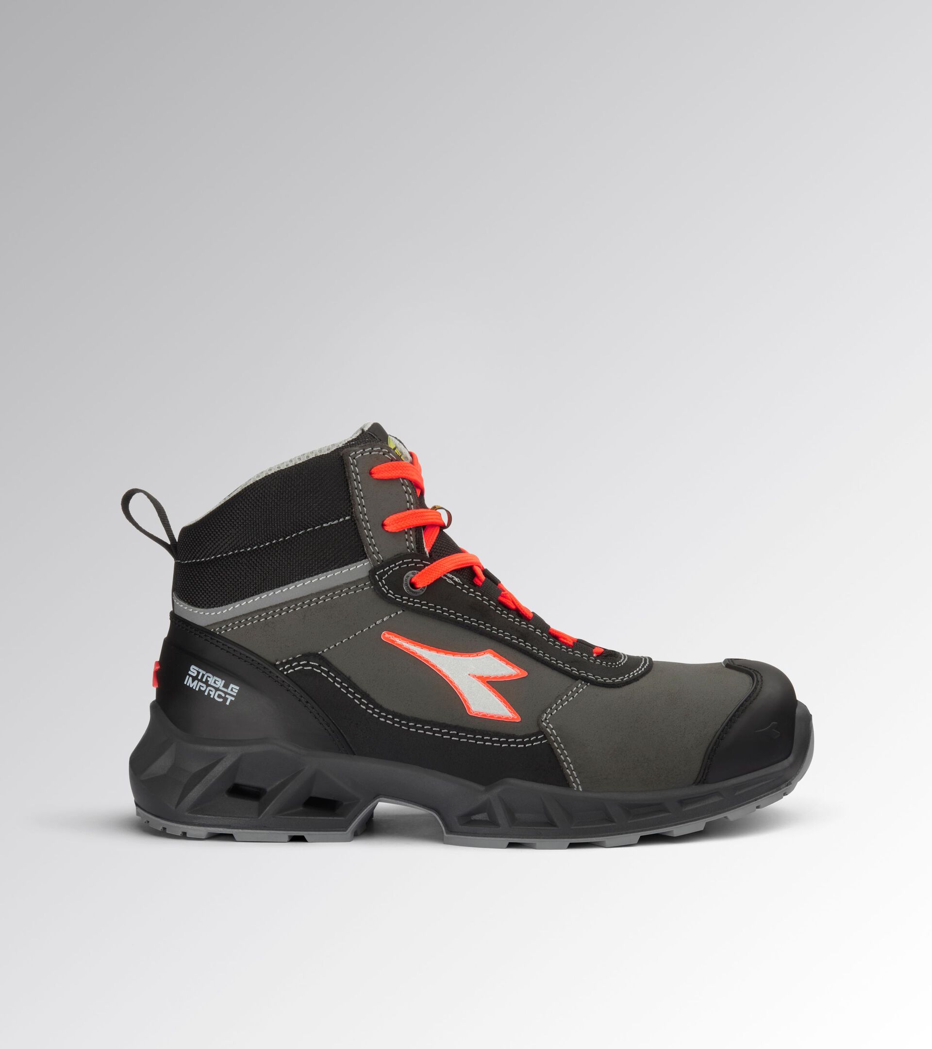 Utility Diadora SHARK STA IMP LEAT MID S3S FO SR SC ESD Scarpa antinfortunistica alta