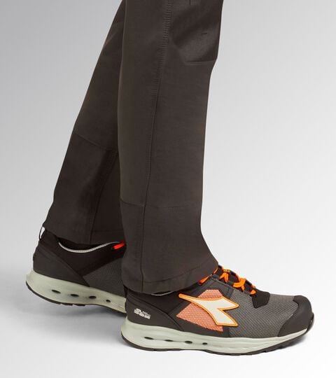 Chaussures de s&eacute;curit&eacute; basses S1PS GLOVE A.BOX LOW GHOST S1PS NOIR/ORANGE FLUO - Utility