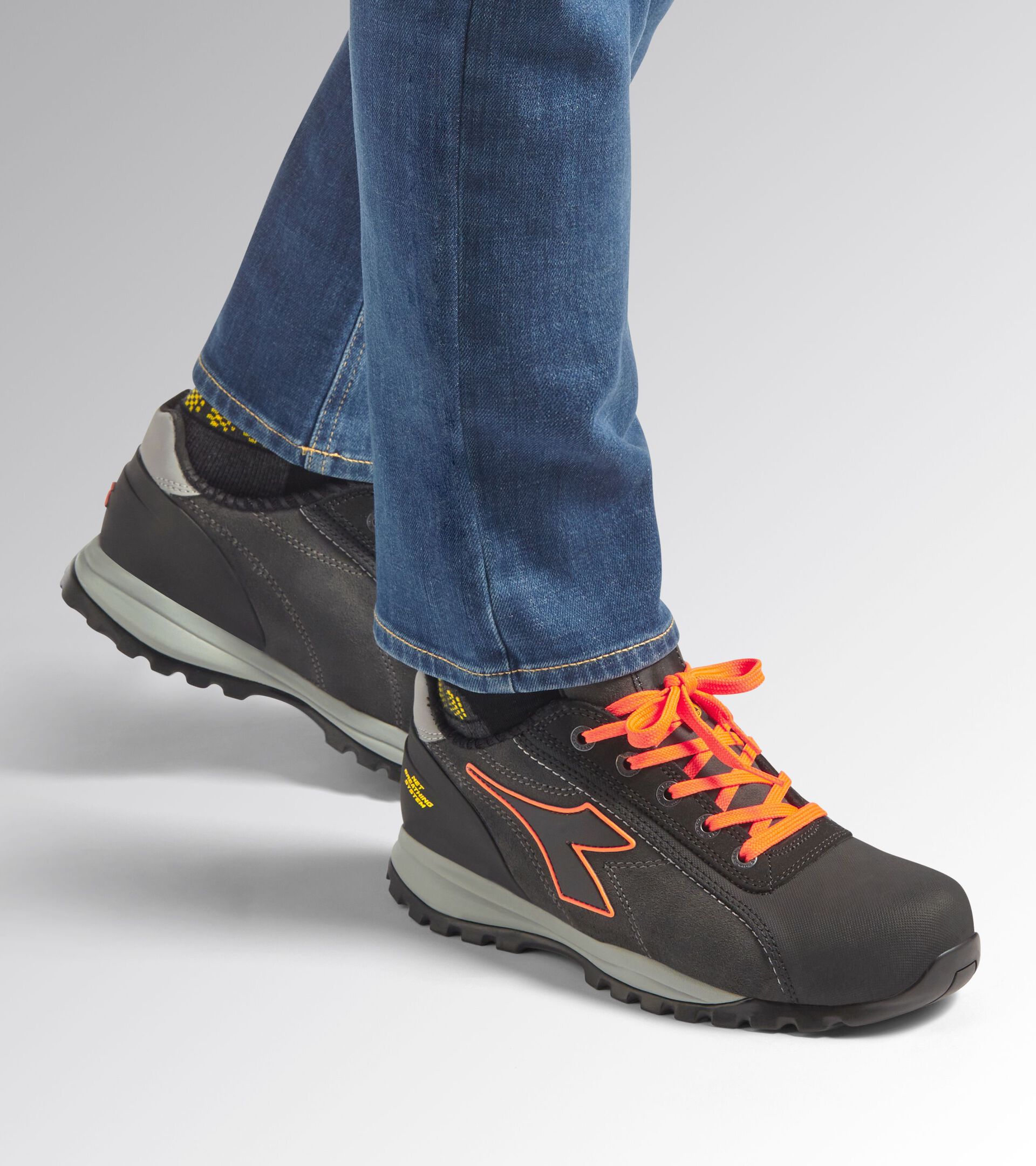 Calzado de seguridad bajo GLOVE NET LOW PRO S3L FO SR HRO ESD GRIS ASFALTO/NARANJA FLUO - Utility