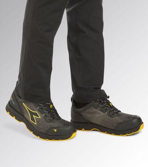 RUN ATOM EVO LOW S3S SC FO SR ESD, GRIGIO ACCIAIO/NERO Scarpa antinfortunistica bassa RUN ATOM EVO LOW S3S SC FO SR ESD GRIGIO ACCIAIO/NERO - Utility