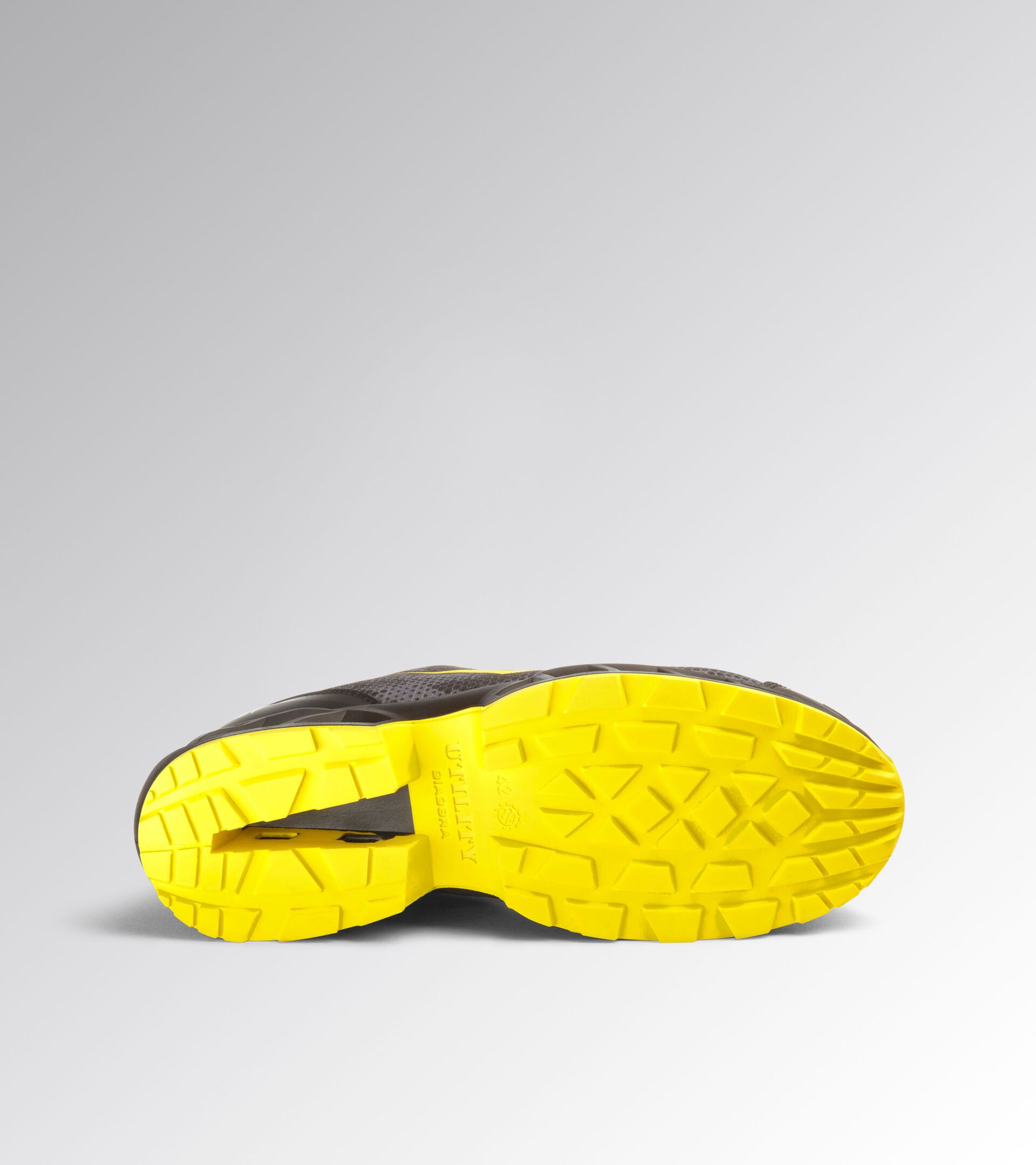 SHARK STABLE IMP LOW S3S FO SR SC ESD, BLACK/GRAY (C2541), hi-res