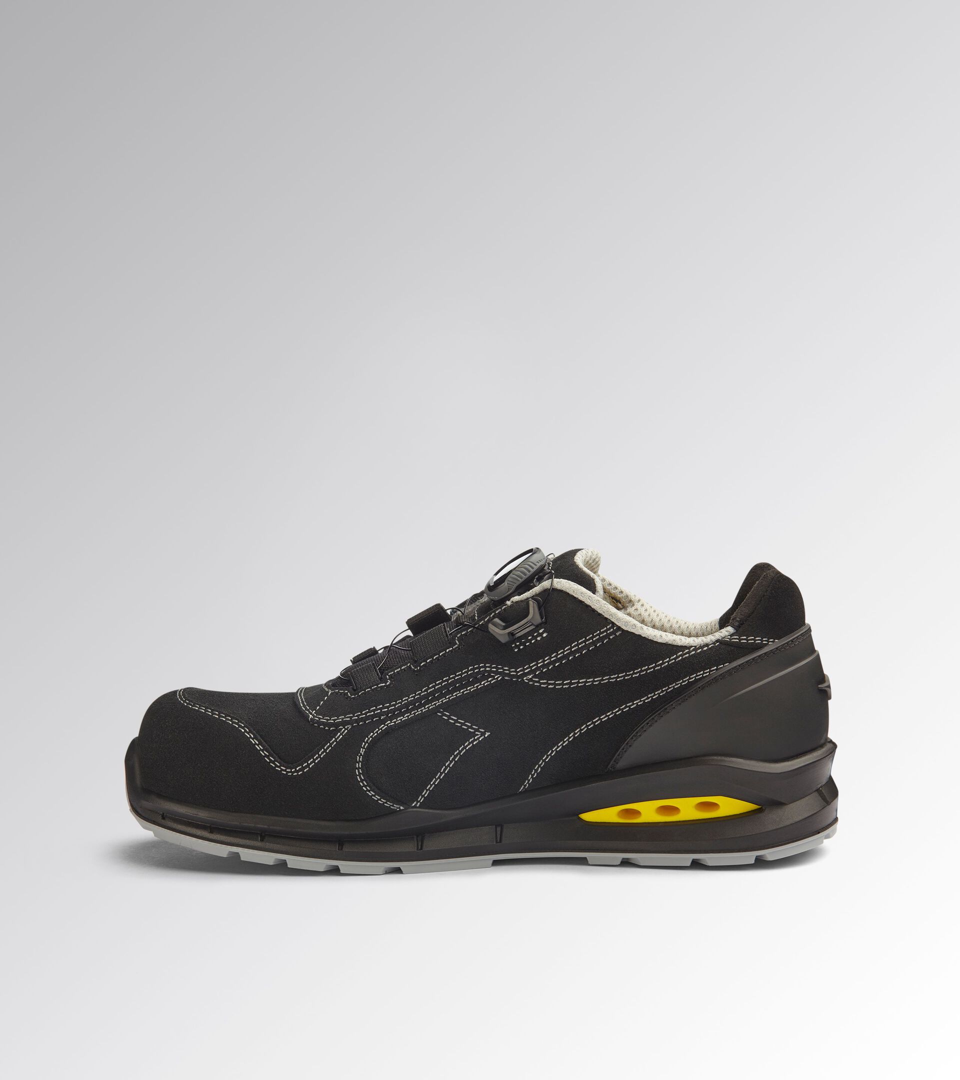 Low safety shoe with BOA Fit micro-metric lacing system RUN NET AIRBOX BOA LOW S3S FO SR BLACK/BLACK - Utility