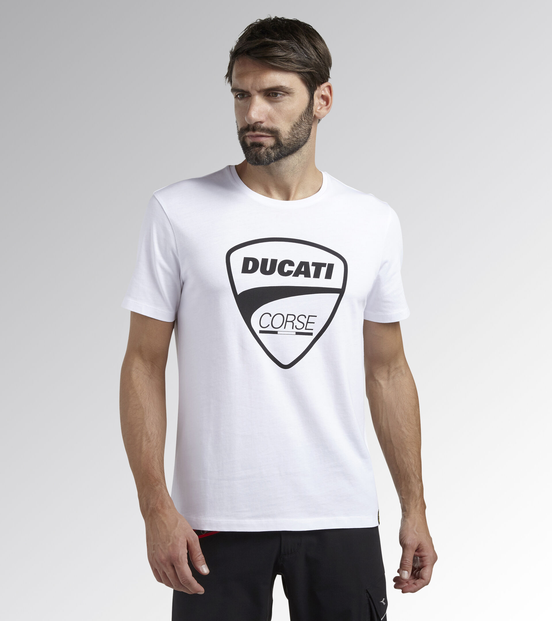 T-shirt -  Diadora Utility x Ducati Corse T-SHIRT GRAPHIC DUCATI STRAHLEND WEISSE - Utility