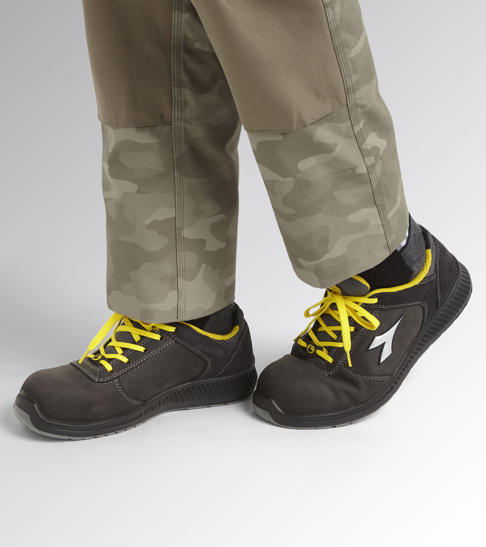 FORMULA LOW S3 SRC ESD, BLACK, hi-res