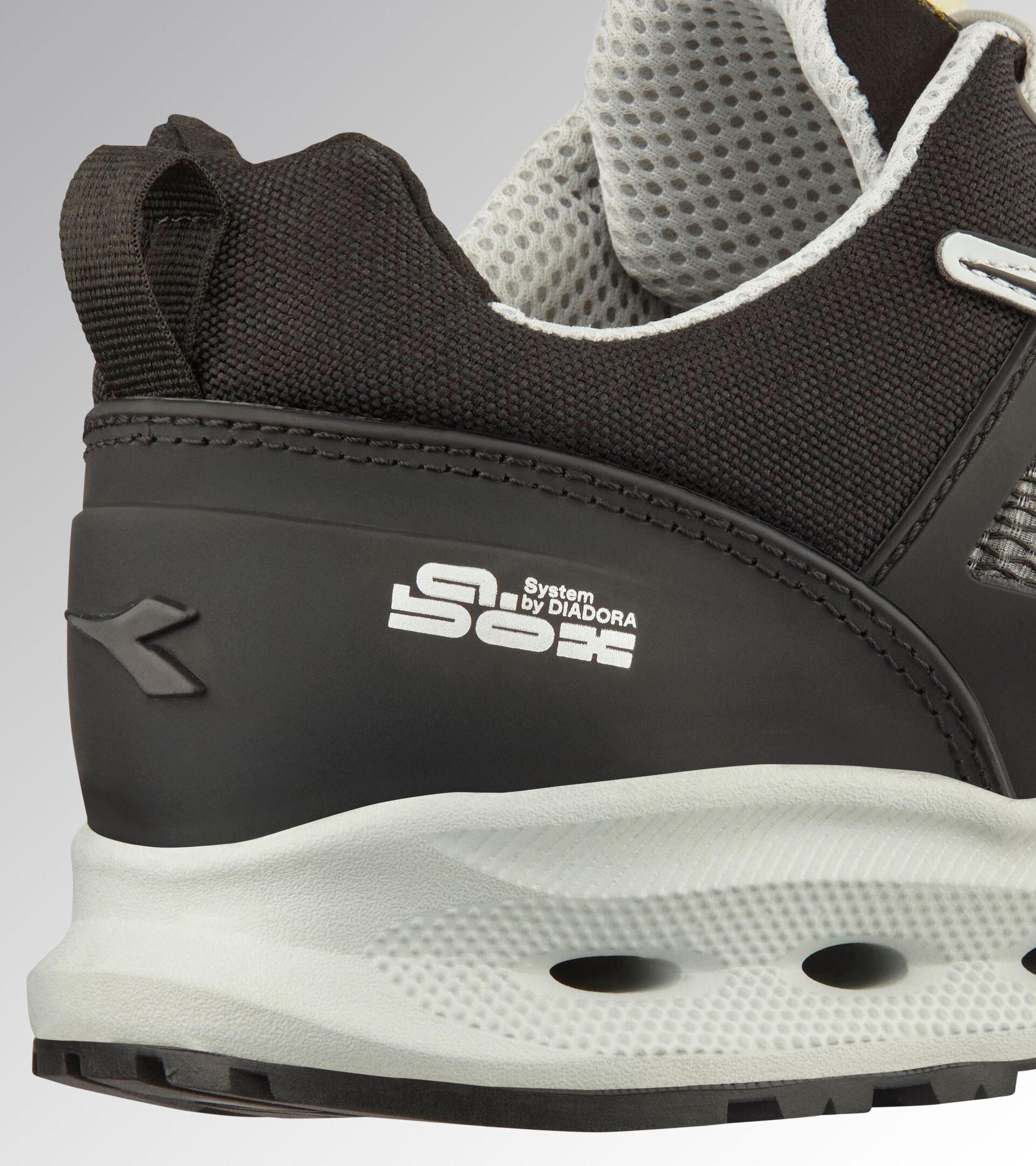 Chaussures de s&eacute;curit&eacute; basses S3S GLOVE A.BOX LOW GHOST S3S GRIS ACIER/NOIR - Utility