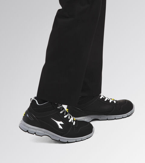 RUN MID S3 SRC ESD, NOIR Chaussure de securité montantes RUN MID S3 SRC ESD NOIR - Utility