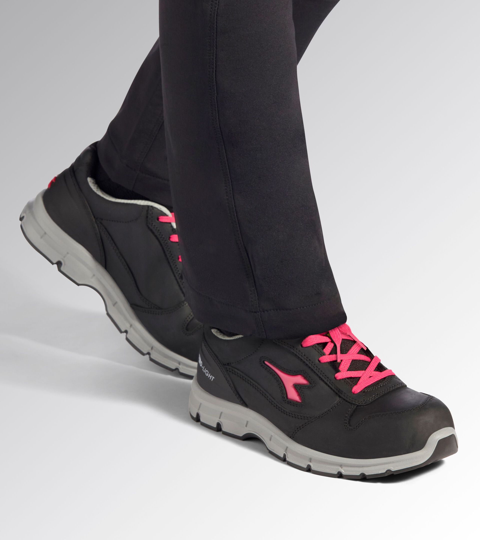 Niedriger Arbeitsschuh RUN LOW S3S FO SR ESD SCHWARZ/ROT FUCHSIE - Utility