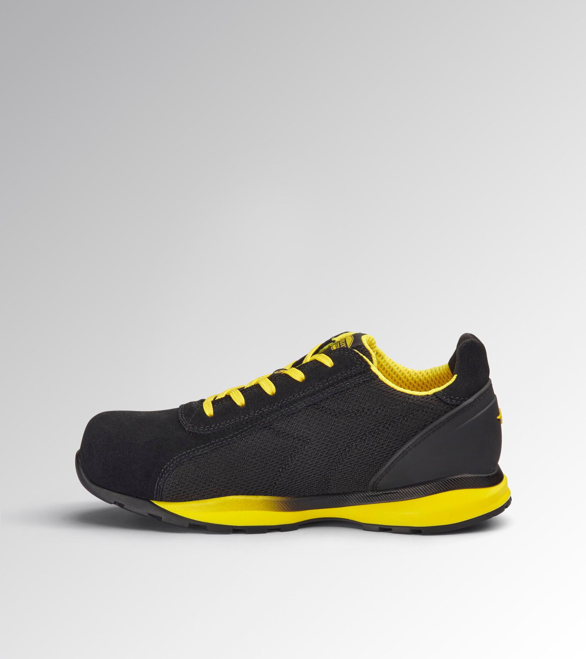 Calzado bajo de seguridad S1PS GLOVE HYPER LOW S1PS FO HRO SR ESD NEGRO - Utility