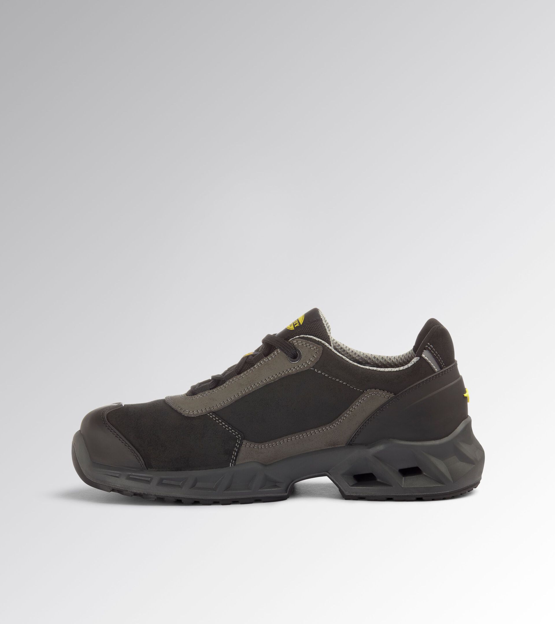 Scarpa antinfortunistica bassa SHARK STAB IMP LEAT LOW S3 SRC ESD NERO/OMBRA - Utility