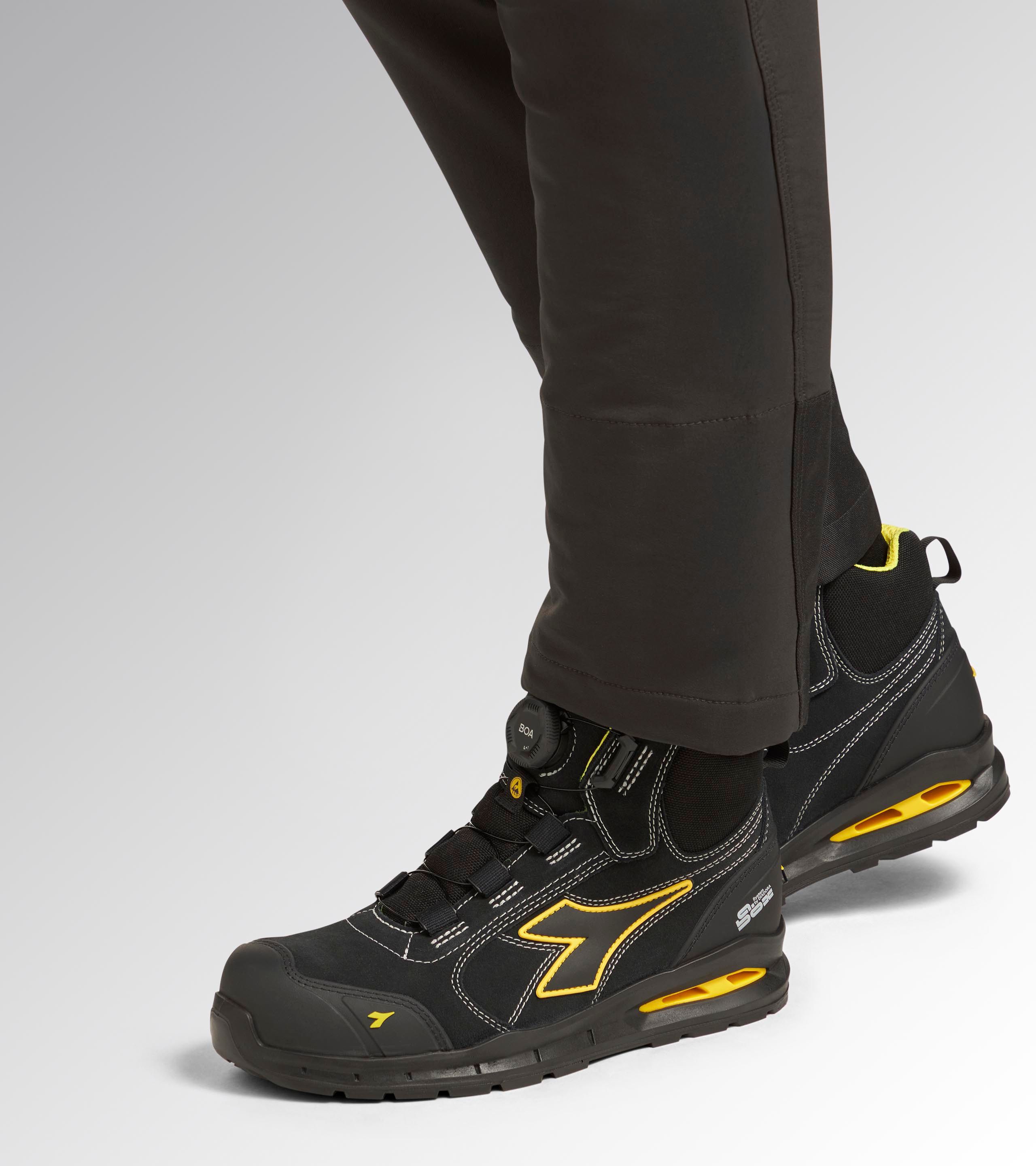DIADORA UTILITY 安全靴 BOAシステム RUN A.BOX MASTER BOA MID S3S FO SR SC ESD Scarpa antinfortunistica