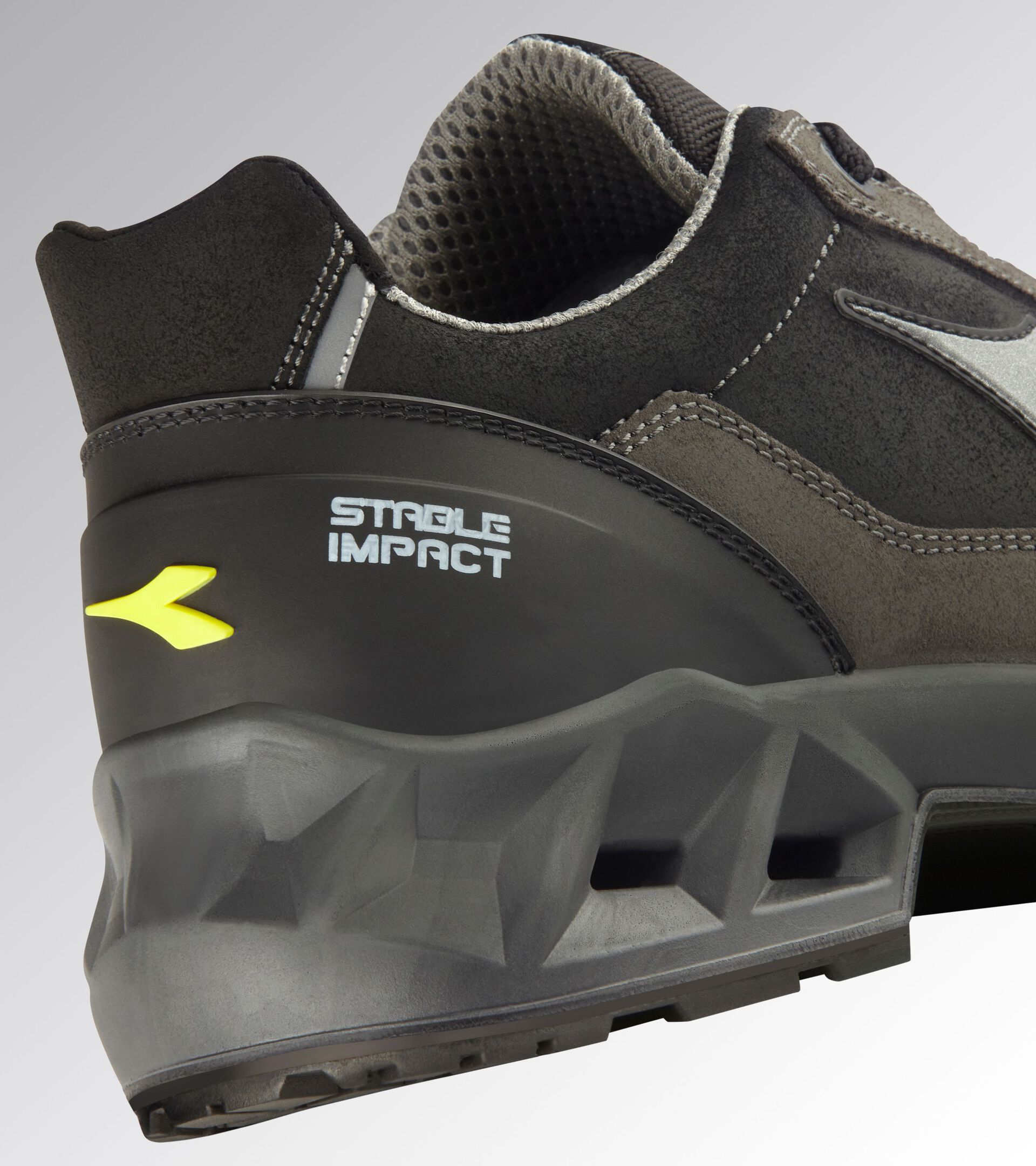 Low safety shoe SHARK STABLE IMPACT LEATHER LOW S3S FO SR SC ESD BLACK/SHADOW - Utility