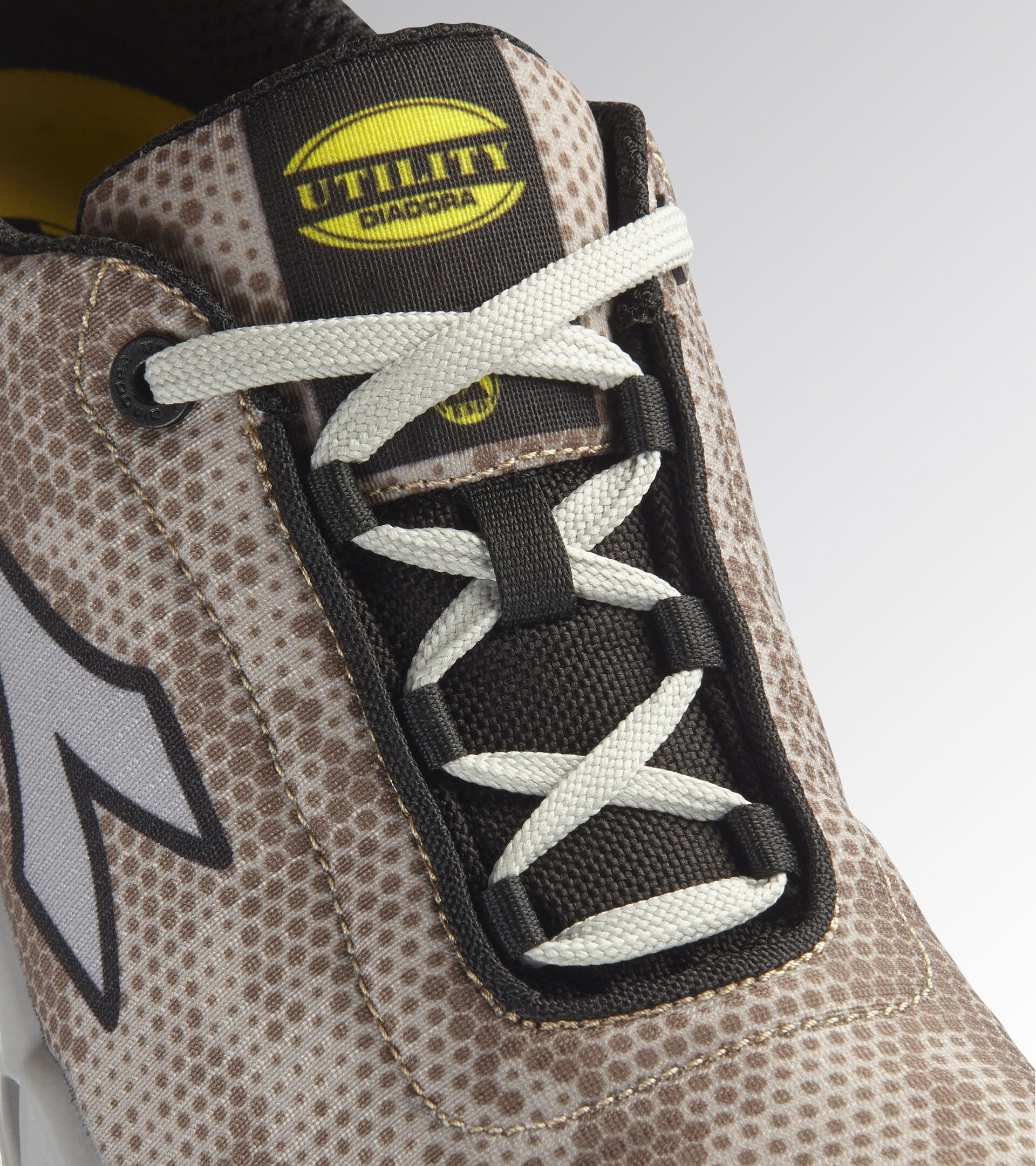 SHARK STABLE IMPACT LOW S1P SRC ESD, MOON ROCK GRAY/BLACK, hi-res
