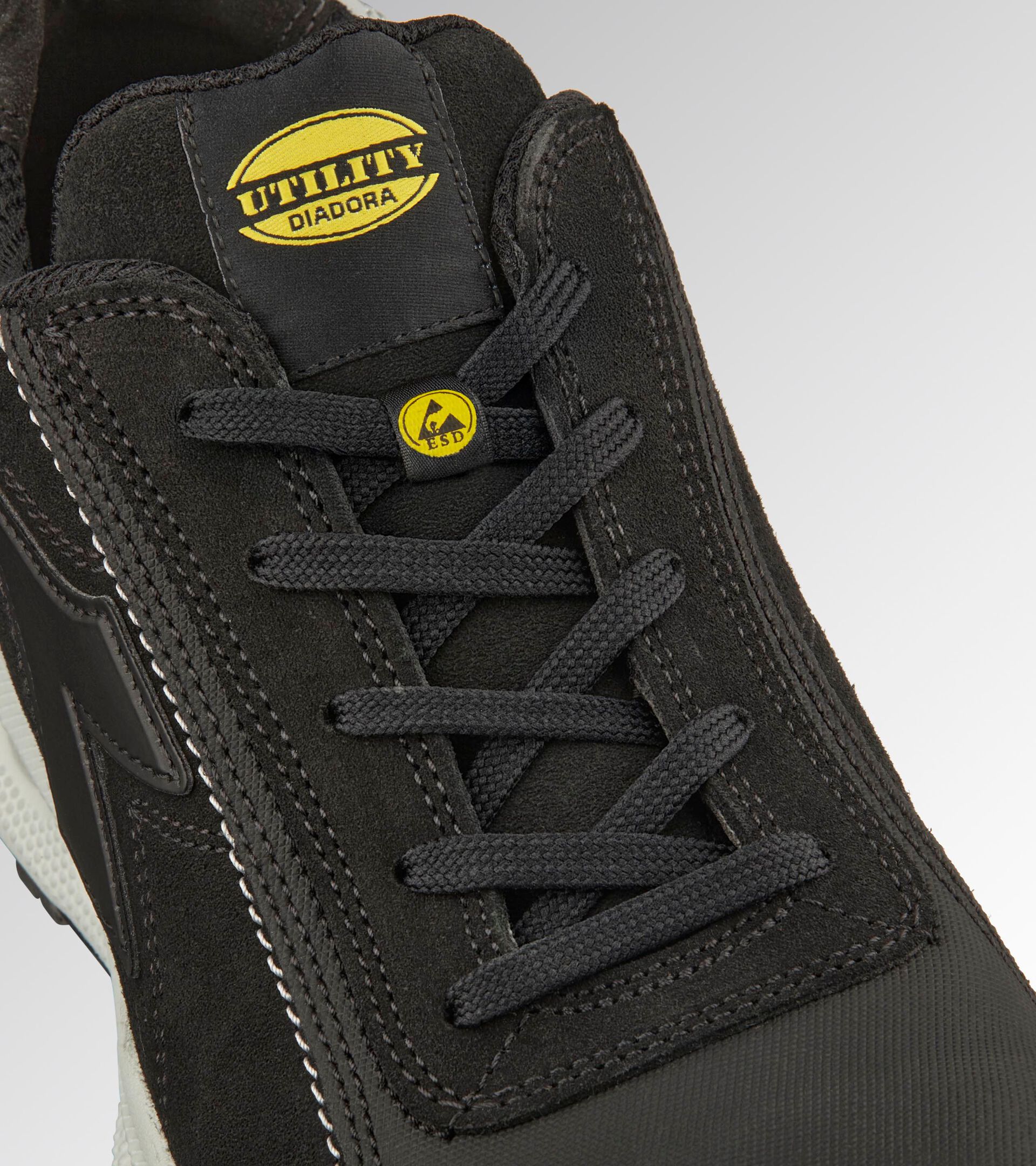 Low-top S3S safety shoes GLOVE A.BOX LOW PRO S3S BLACK - Utility