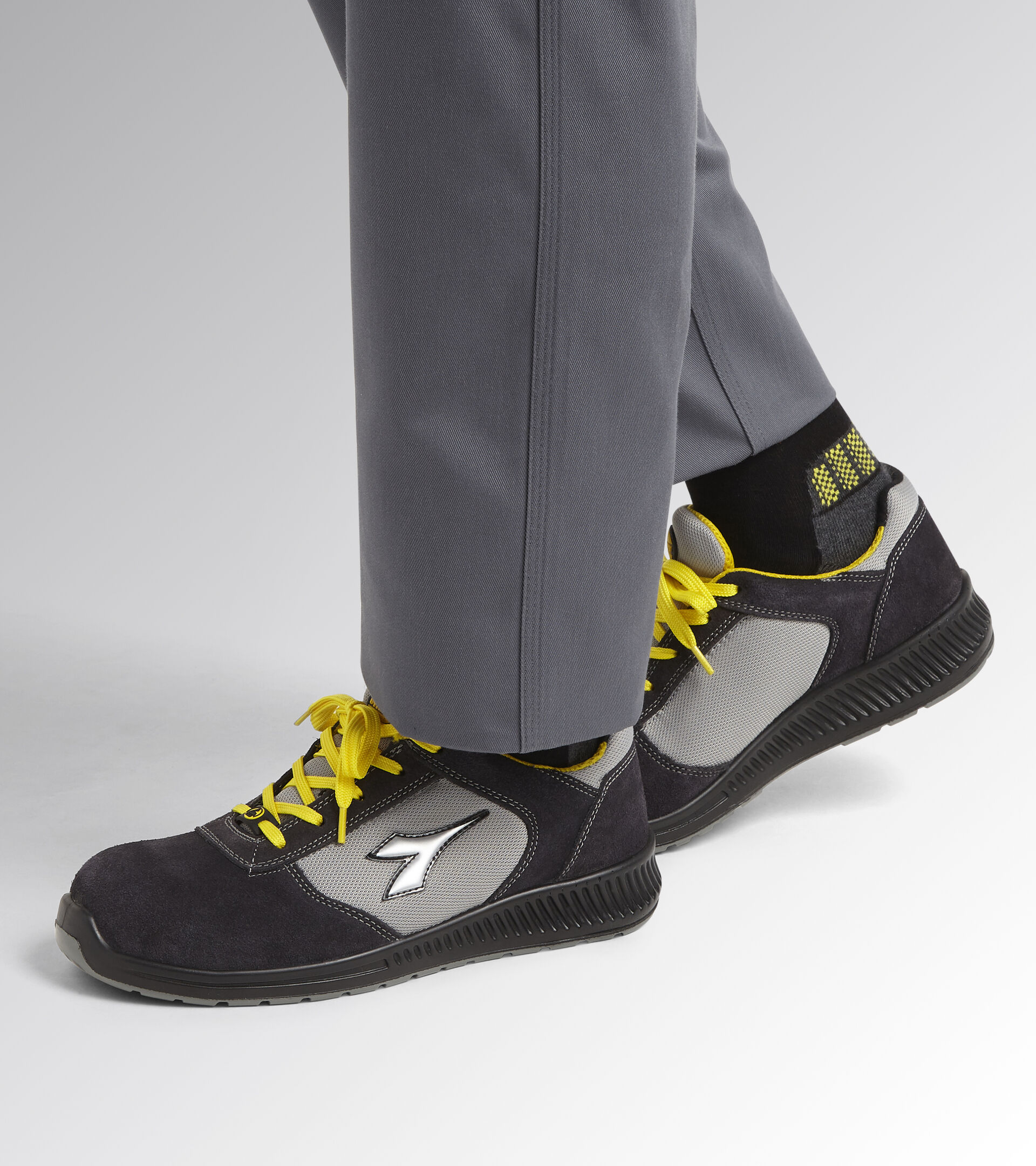 FORMULA LOW S1P SRC ESD, BLACK, hi-res