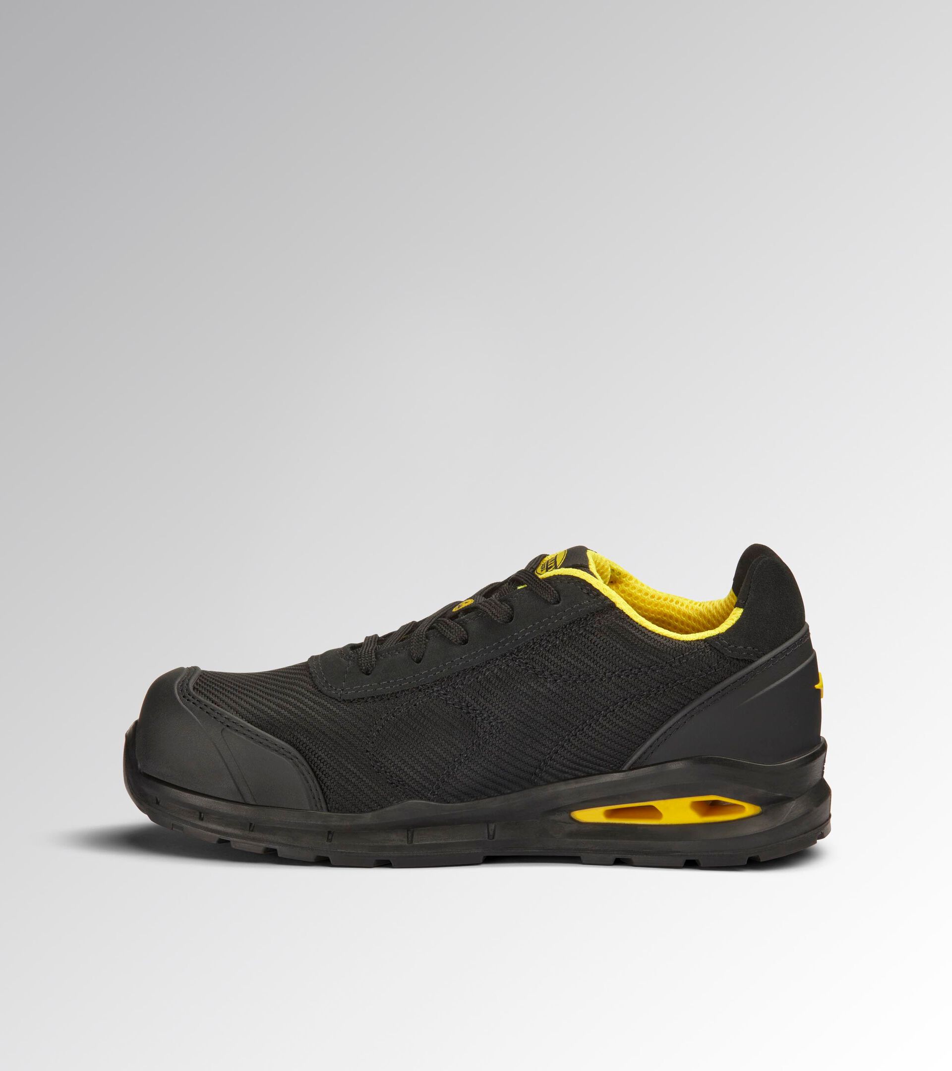 Low-top S3S safety shoes RUN A.BOX CBF LOW S3S FO SR SC ESD BLACK/BLACK - Utility