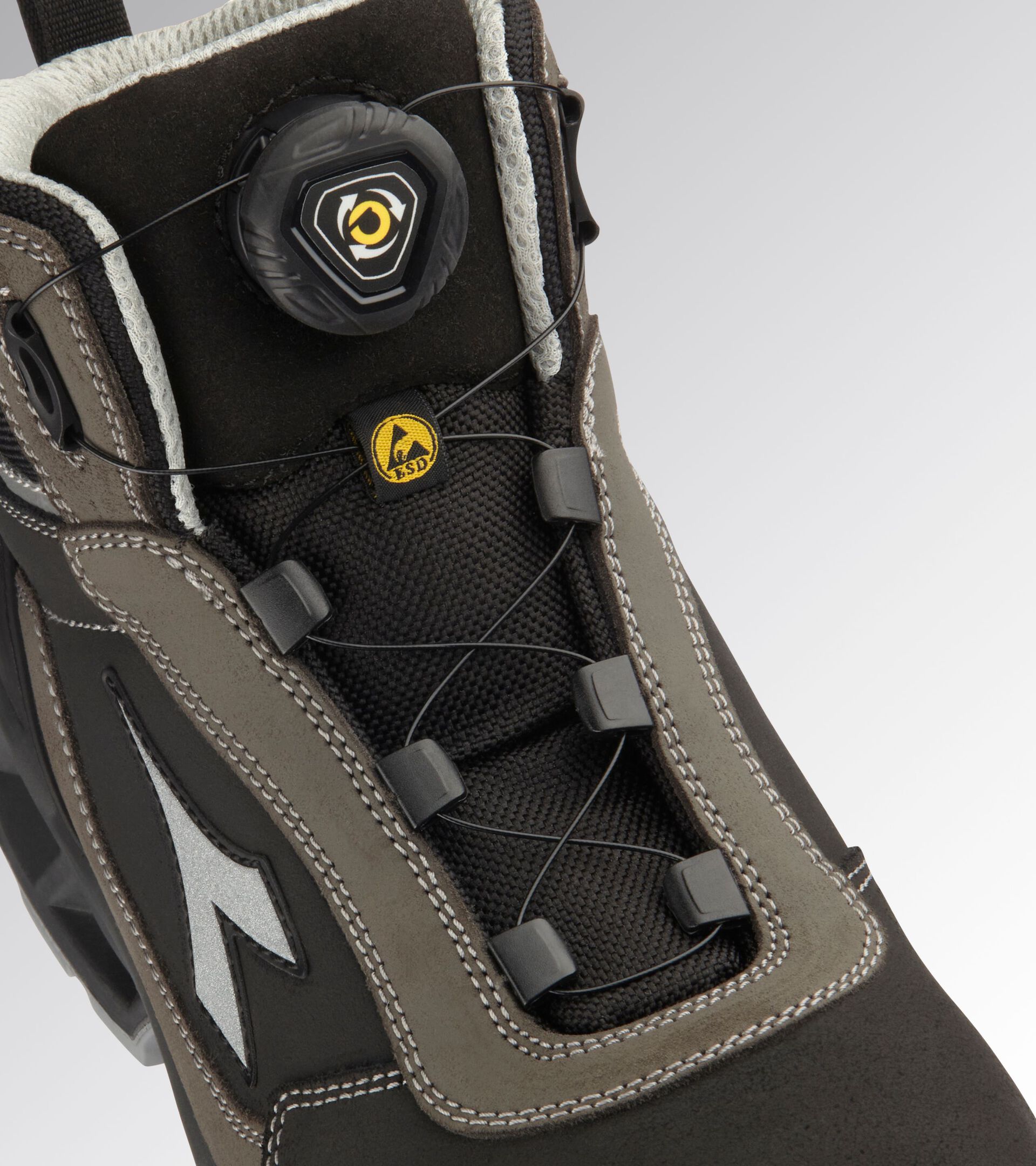 High safety shoe SHARK STABLE IMPACT LEATHER QUICK MID S3S FO SR SC ESD BLACK/SHADOW - Utility