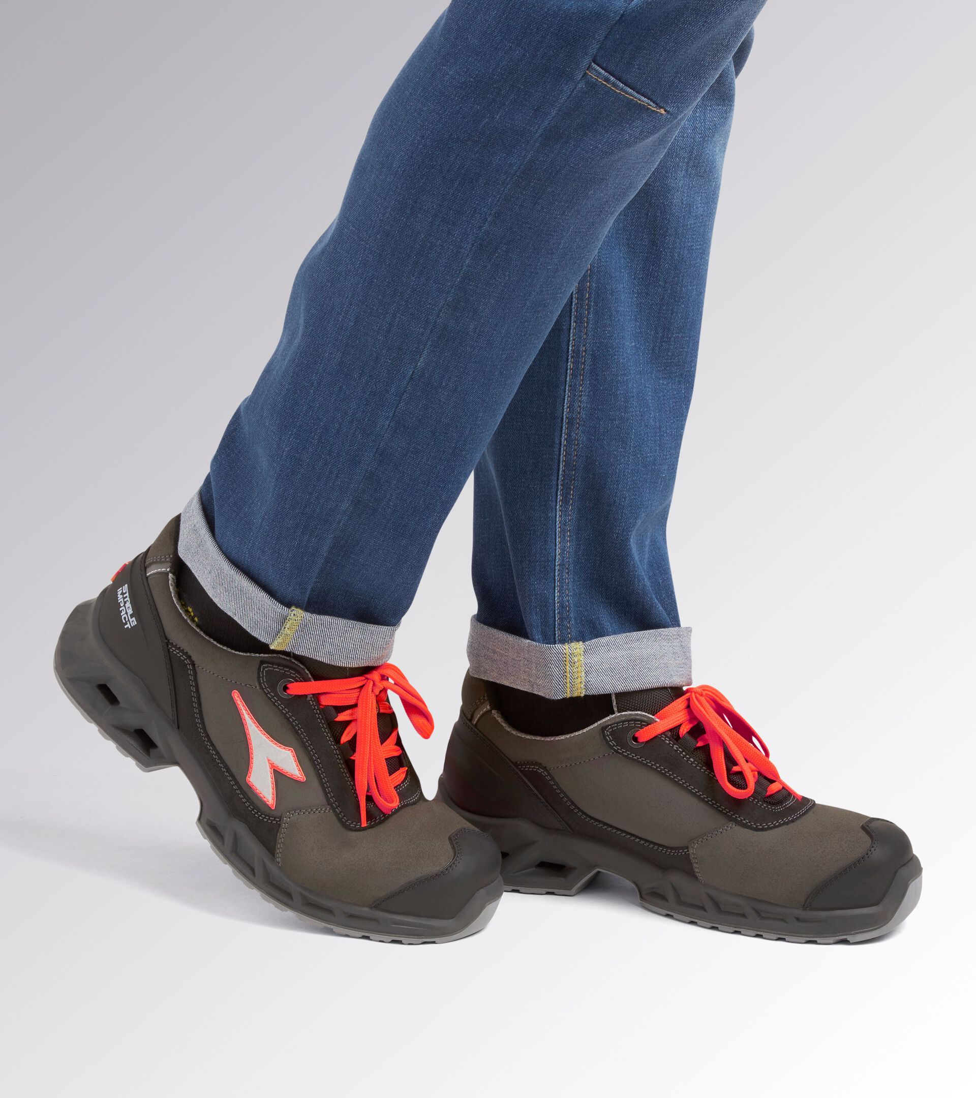SHARK STAB IMP LEAT LOW S3 SRC ESD, BLACK/RED FLUO, hi-res