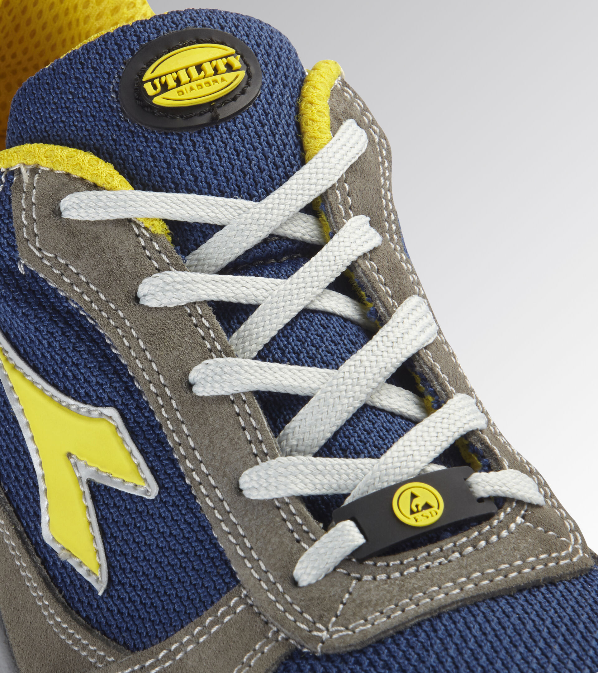 RUN TEXT LOW S1P SRC ESD, CASTLE ROCK/INSIGNIA BLUE, hi-res