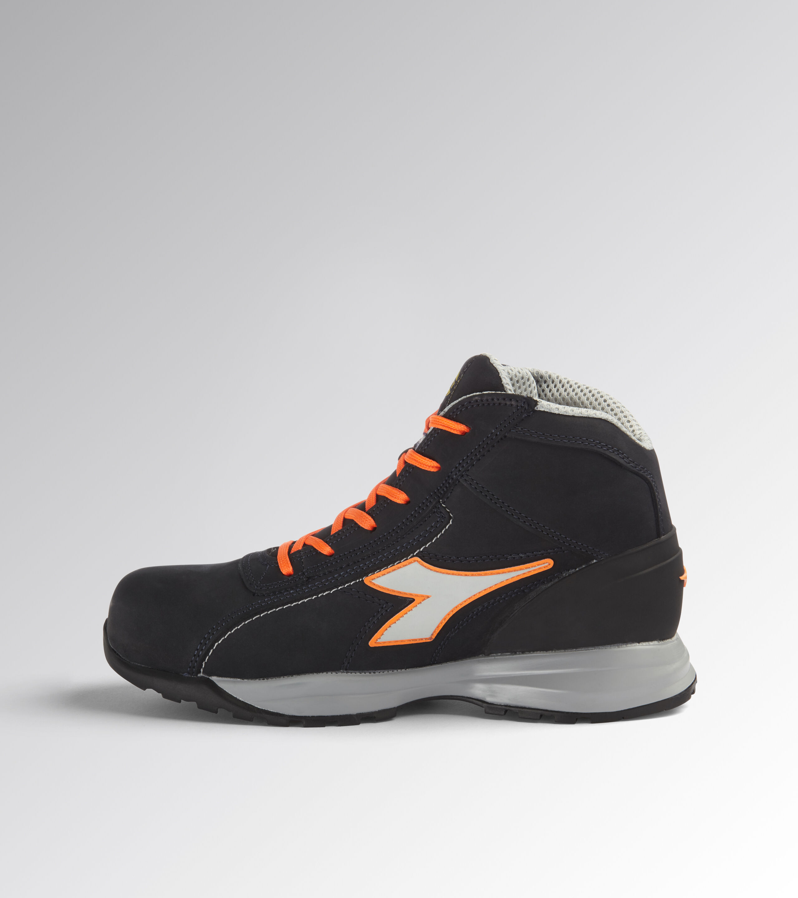 Sepatu safety diadora store