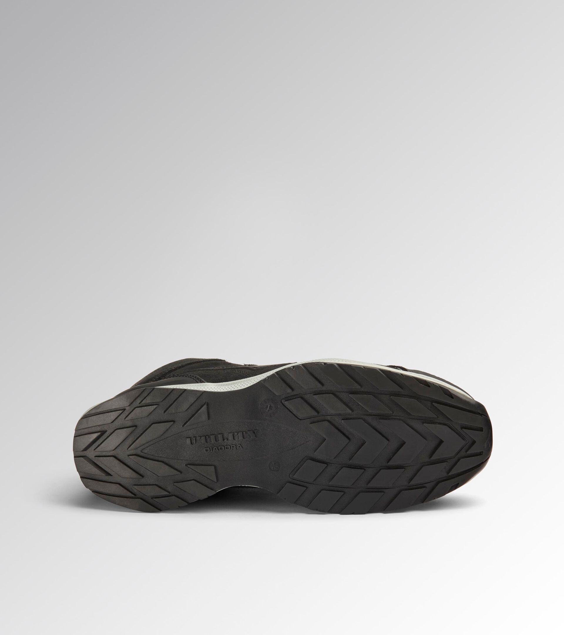 Chaussures de s&eacute;curit&eacute; semi-montantes S3S GLOVE A.BOX MID PRO S3S NOIR - Utility