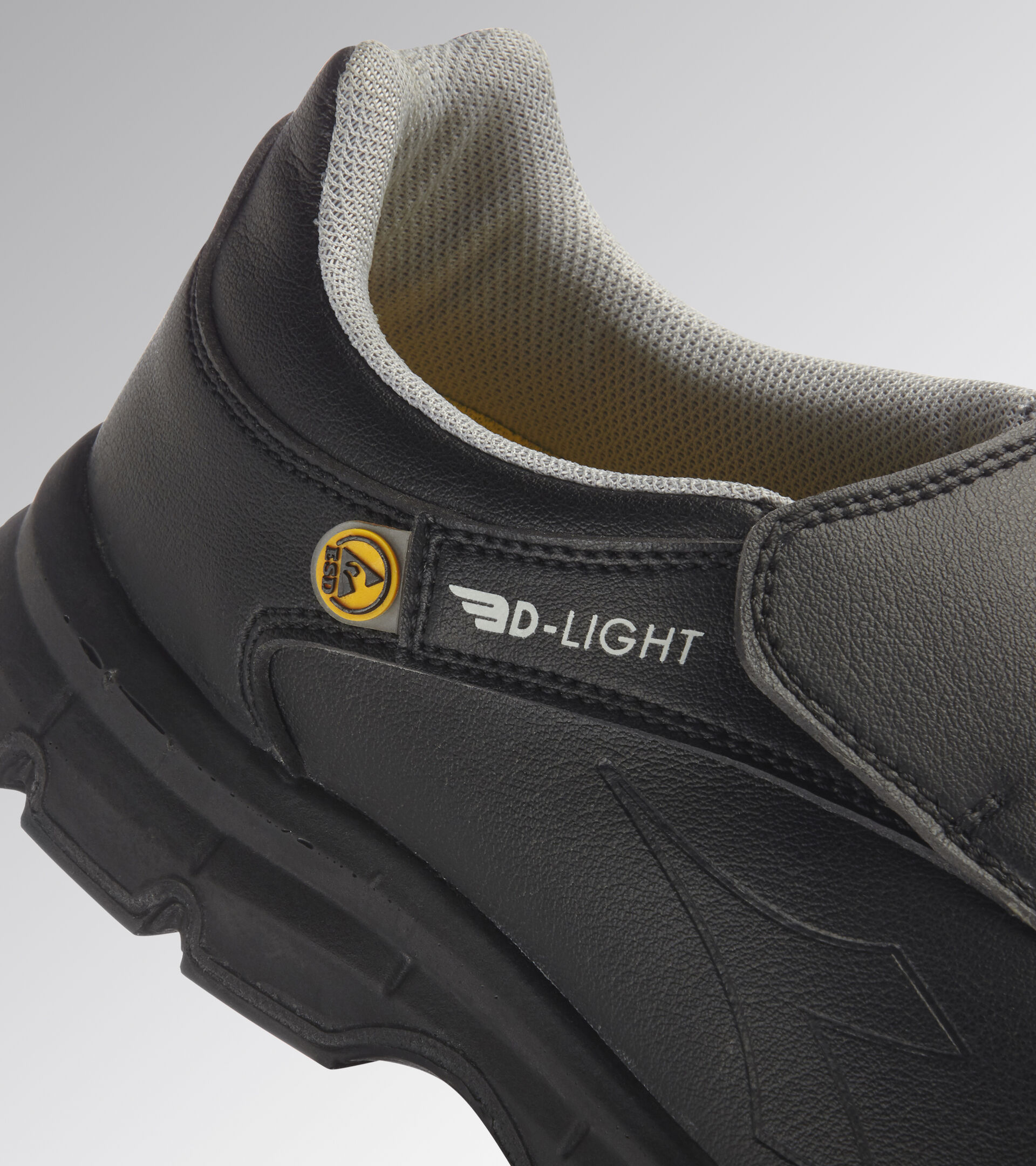 RUN MICRO LOW S2 SRC ESD, BLACK, hi-res
