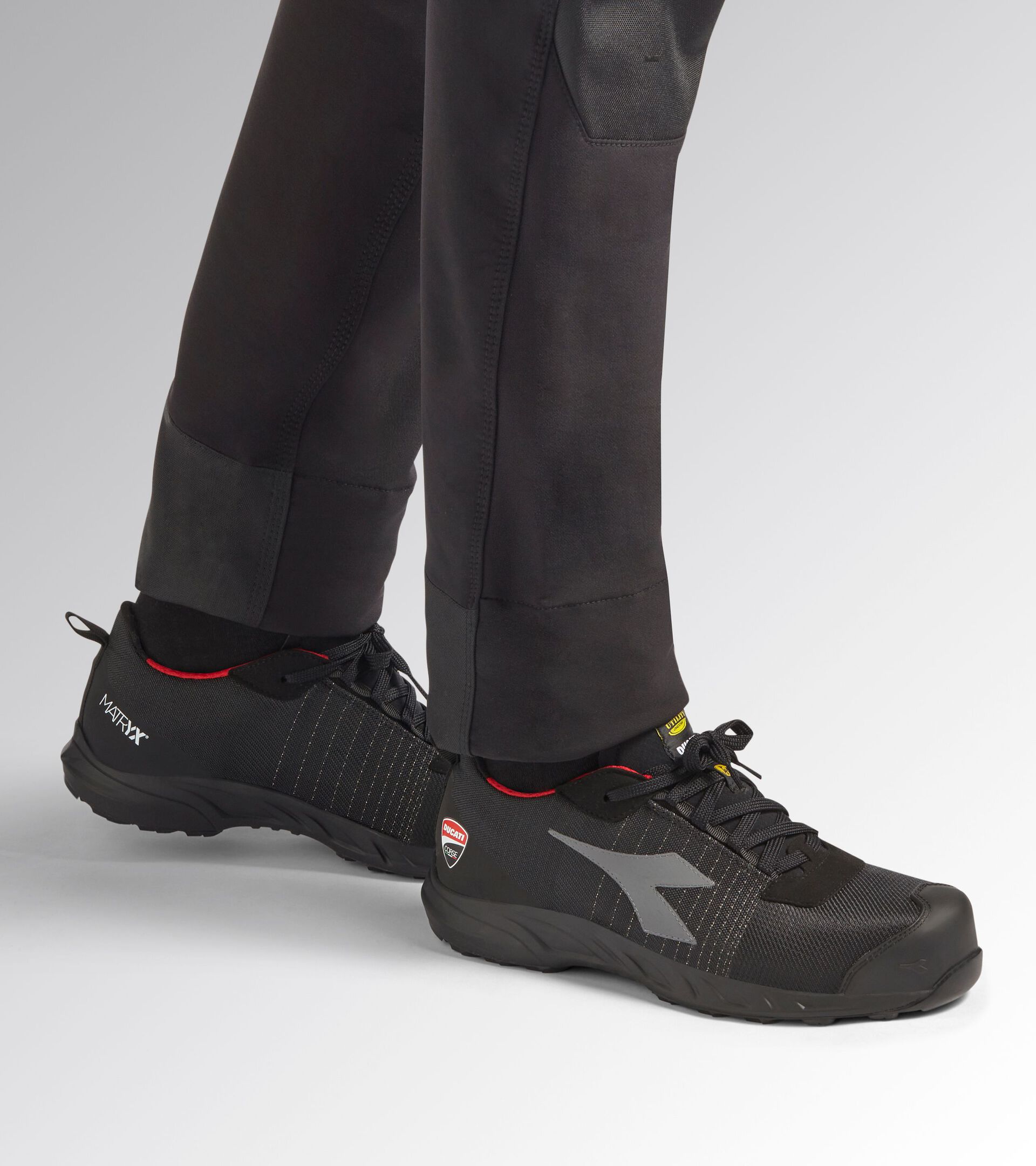 Low safety shoe - Diadora Utility x Ducati Corse FLY MOTOR MATRYX LOW S3L FO SR HRO SC ESD BLACK/BLACK - Utility