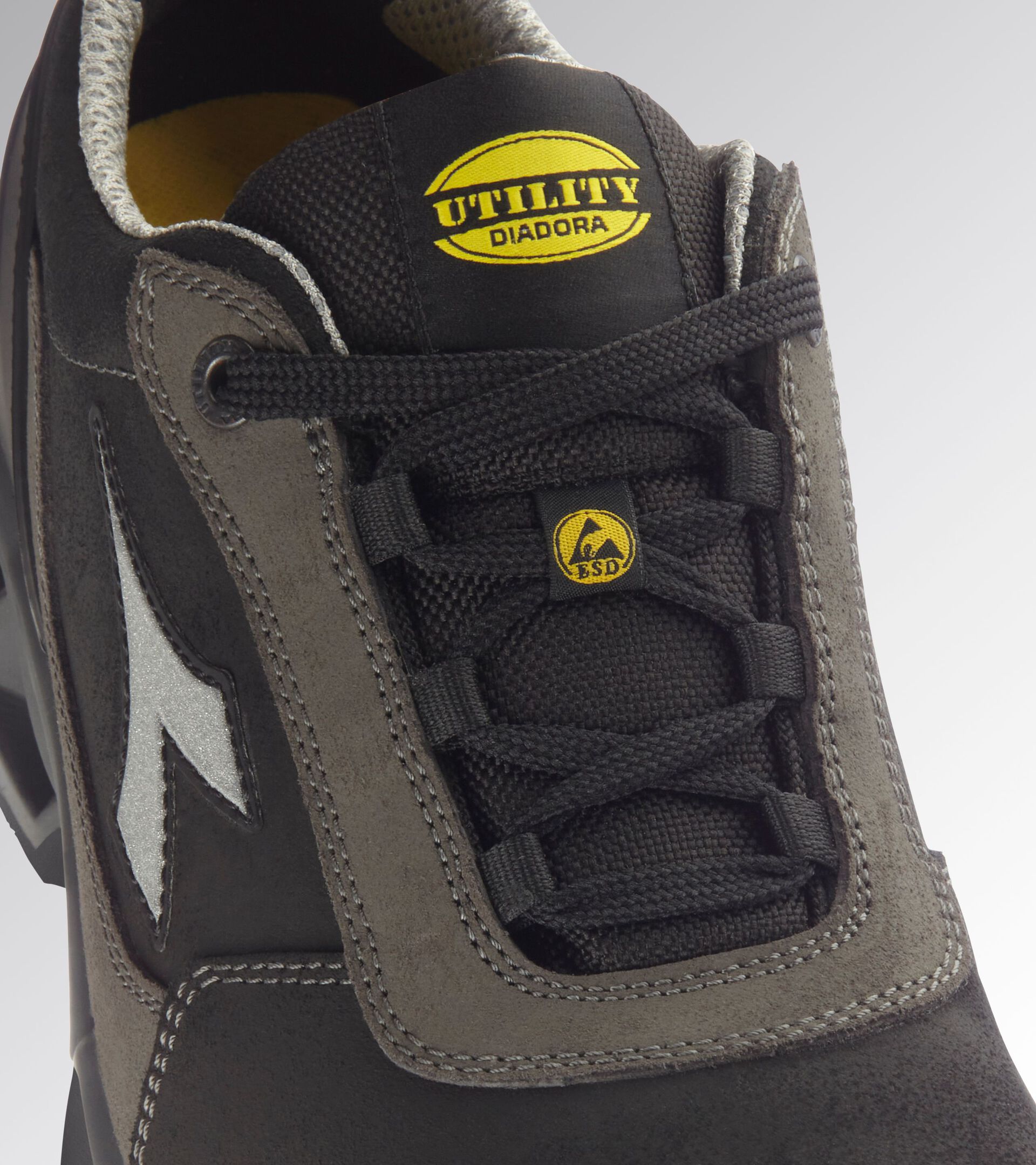 Low safety shoe SHARK STABLE IMPACT LEATHER LOW S3S FO SR SC ESD BLACK/SHADOW - Utility