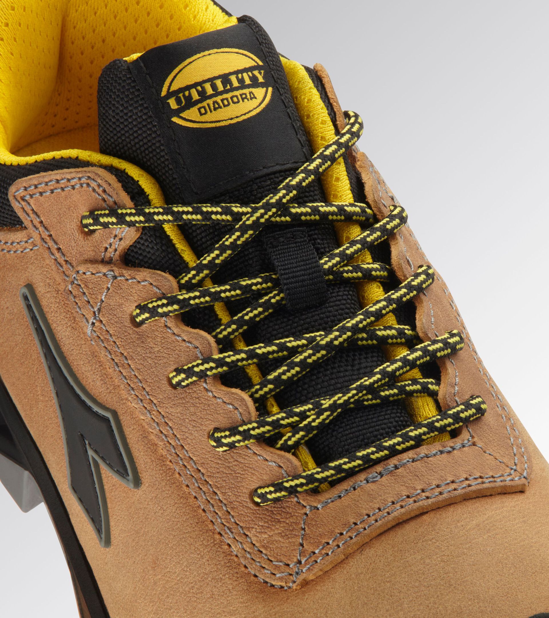 Low safety shoe CLASSIC LOW S3S FO SC LG SR DARK BROWN (30050) - Utility