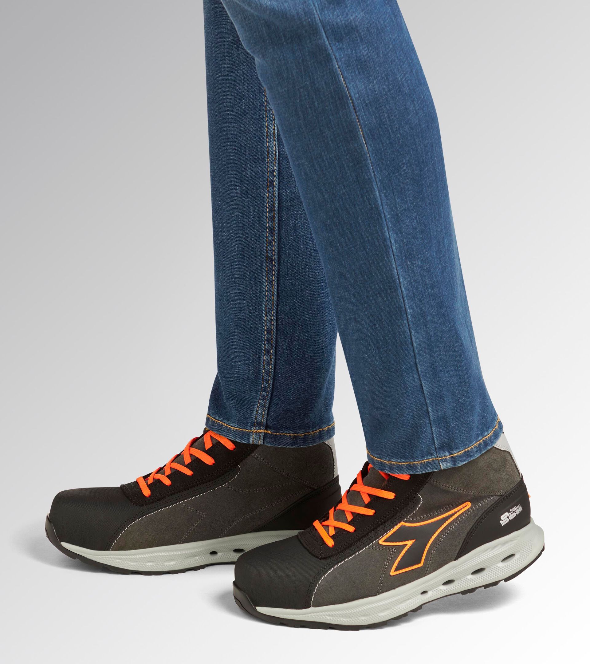 Mid-top S3S safety shoes GLOVE A.BOX MID PRO S3S ASPHALT/ORANGE FLUO - Utility