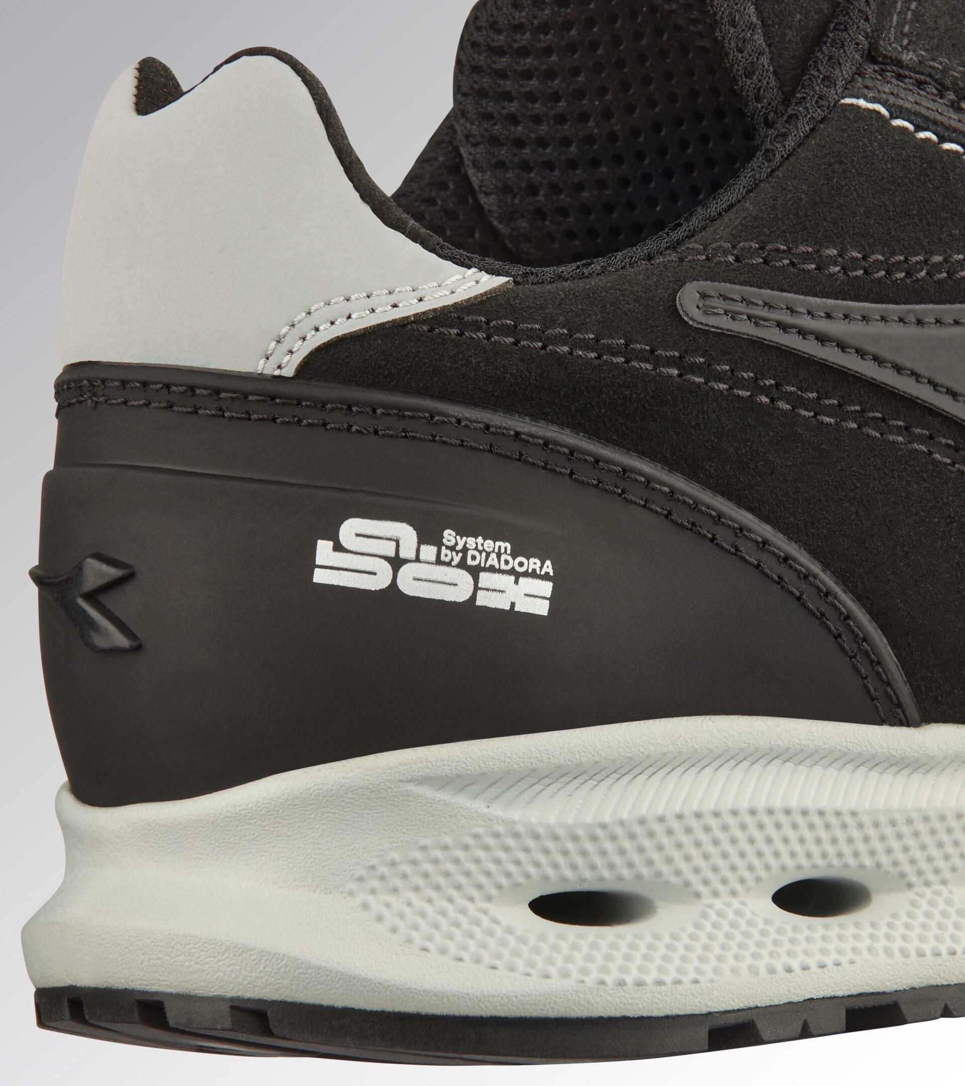 Chaussures de s&eacute;curit&eacute; basses S3S GLOVE A.BOX LOW PRO S3S NOIR - Utility