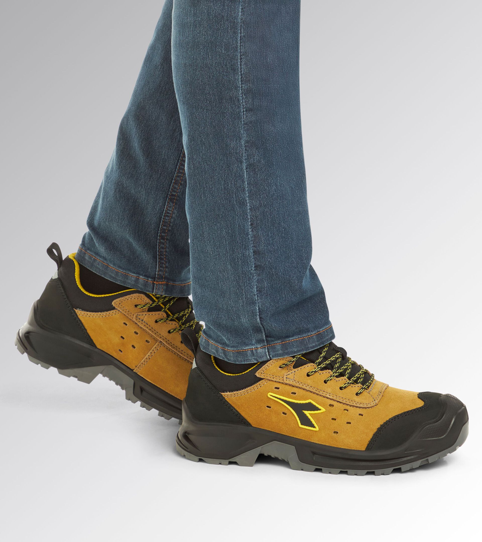 Low safety shoe CLASSIC GEMINI LOW S1PS FO SC LG SR BEIGE - Utility