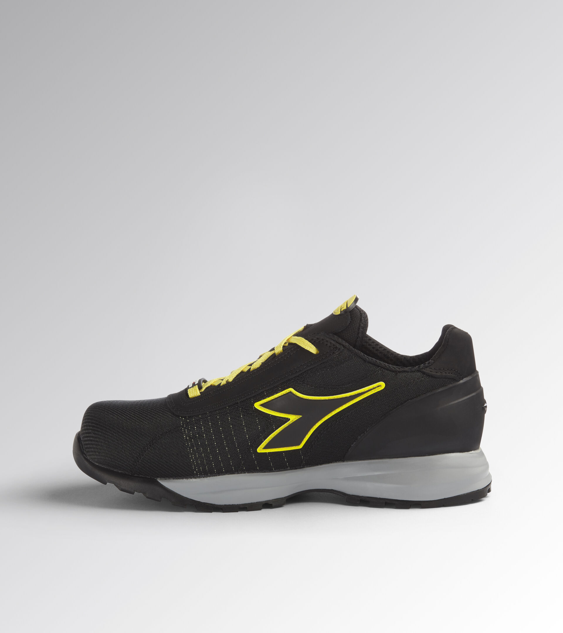 Scarpa da Lavoro Bassa Glove MDS MATRYX Low S3 HRO SRC per Uomo e Donna Utility Diadora Scarpa da Lavoro Bassa Glove MDS MATRYX Low S3 HRO SRC per Uomo e Donna Utility Diadora