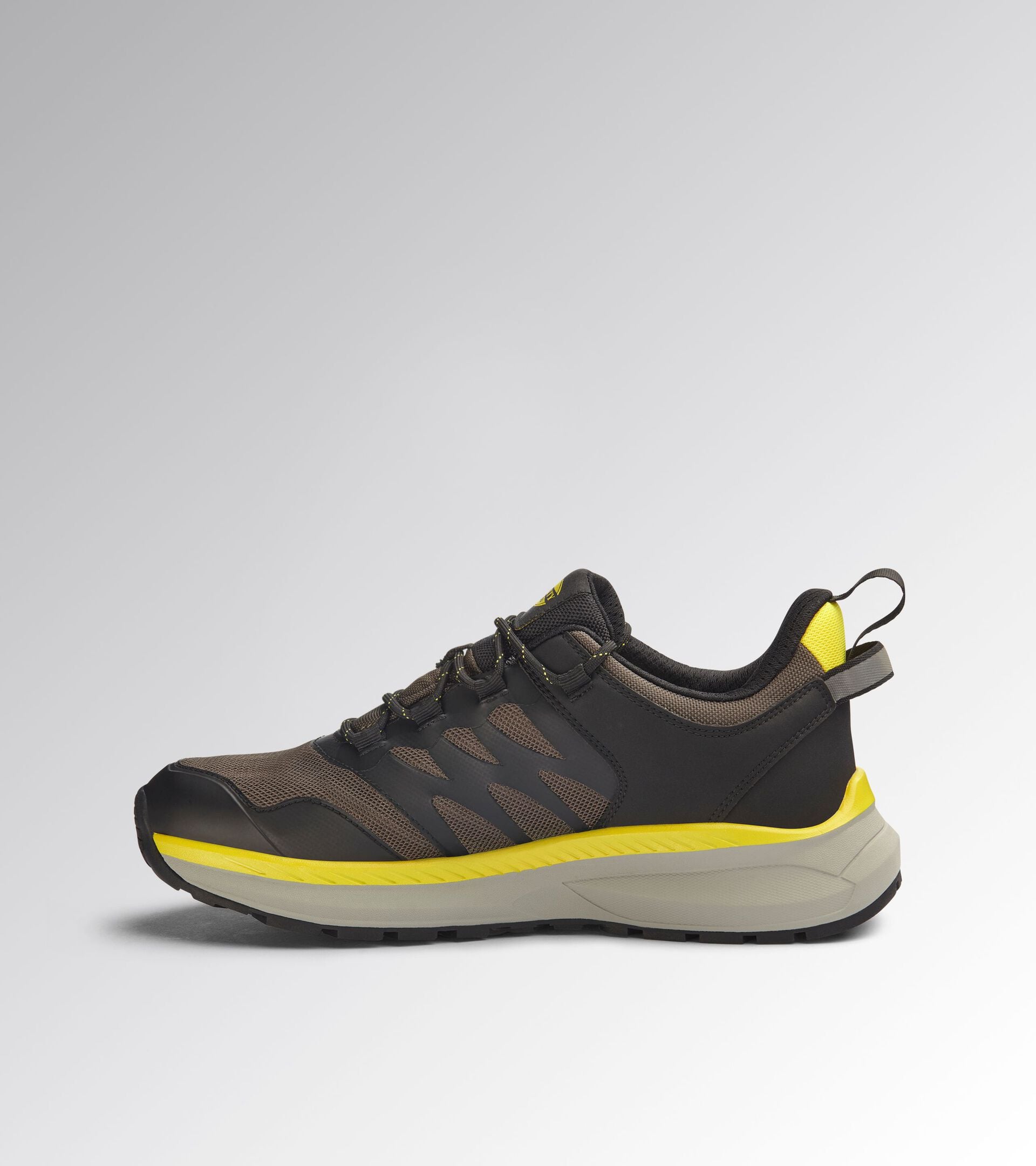 Water-repellent low-top safety shoes FREEDOM LOW O6 BROWN GRAY/YELLOW UTILITY - Utility
