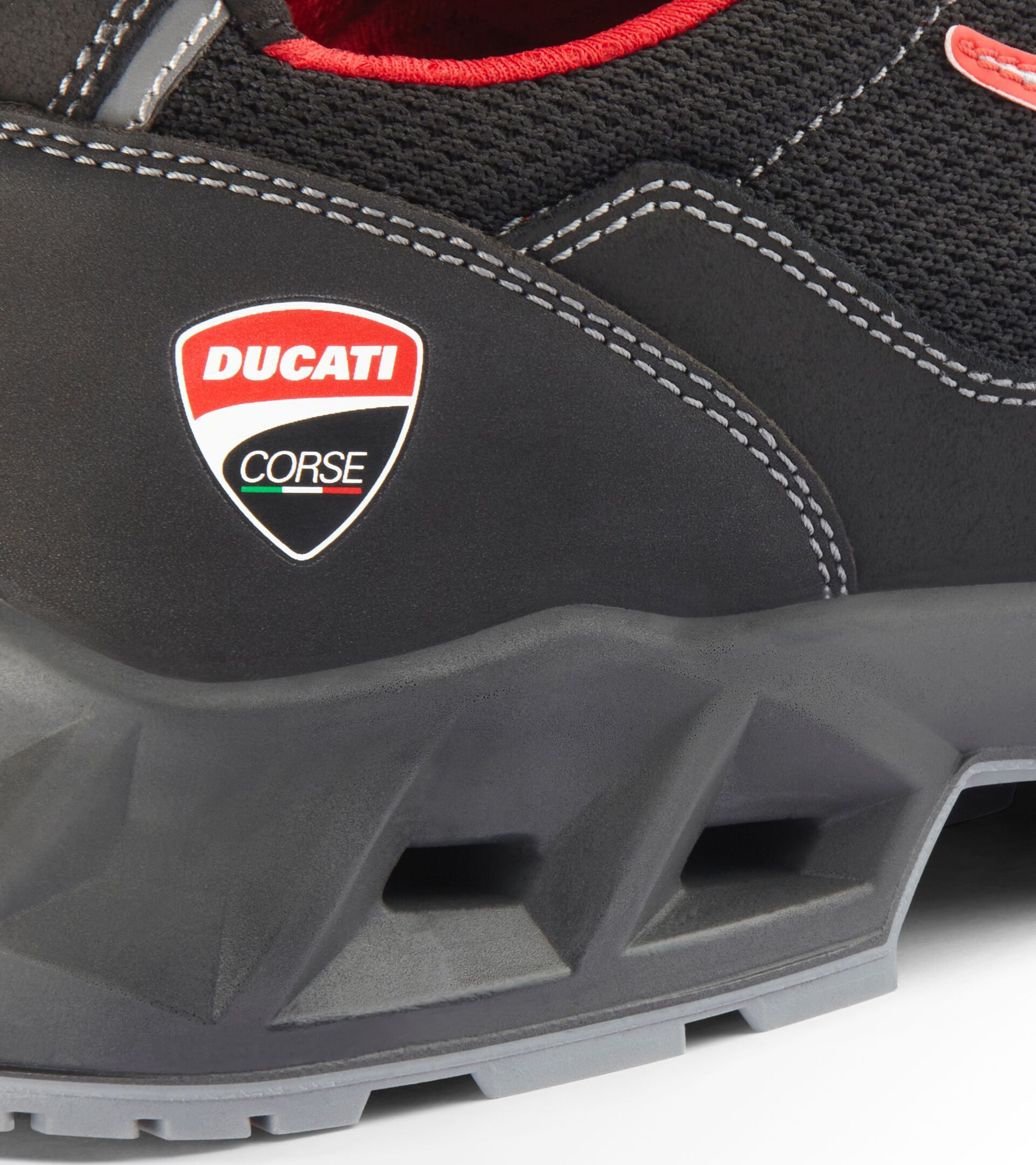 Low safety shoe - Diadora Utility x Ducati Corse SHARK ENGINE LOW S1PS FO SR ESD BLACK/RED - Utility