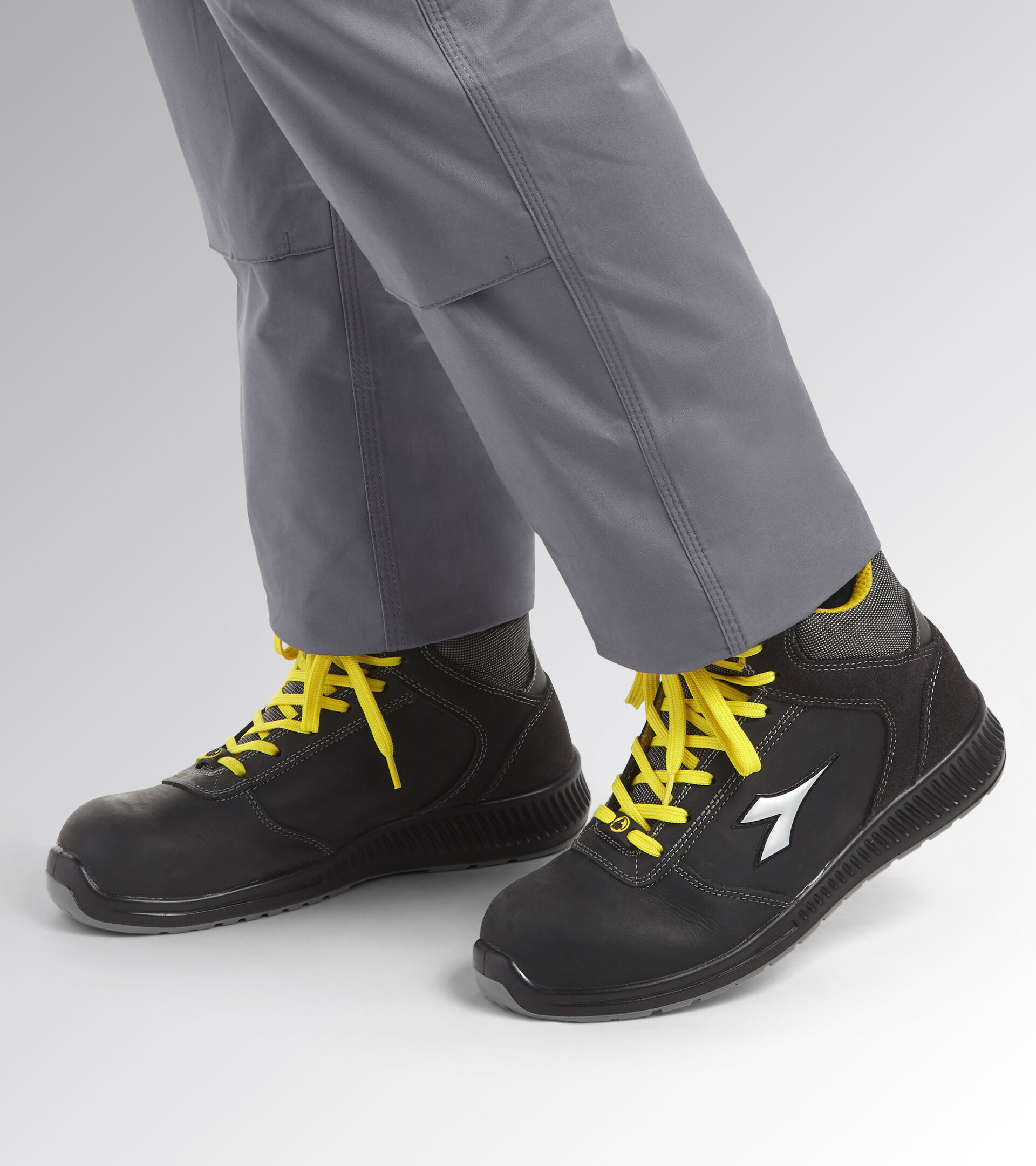FORMULA MID S3 SRC ESD, BLACK, hi-res