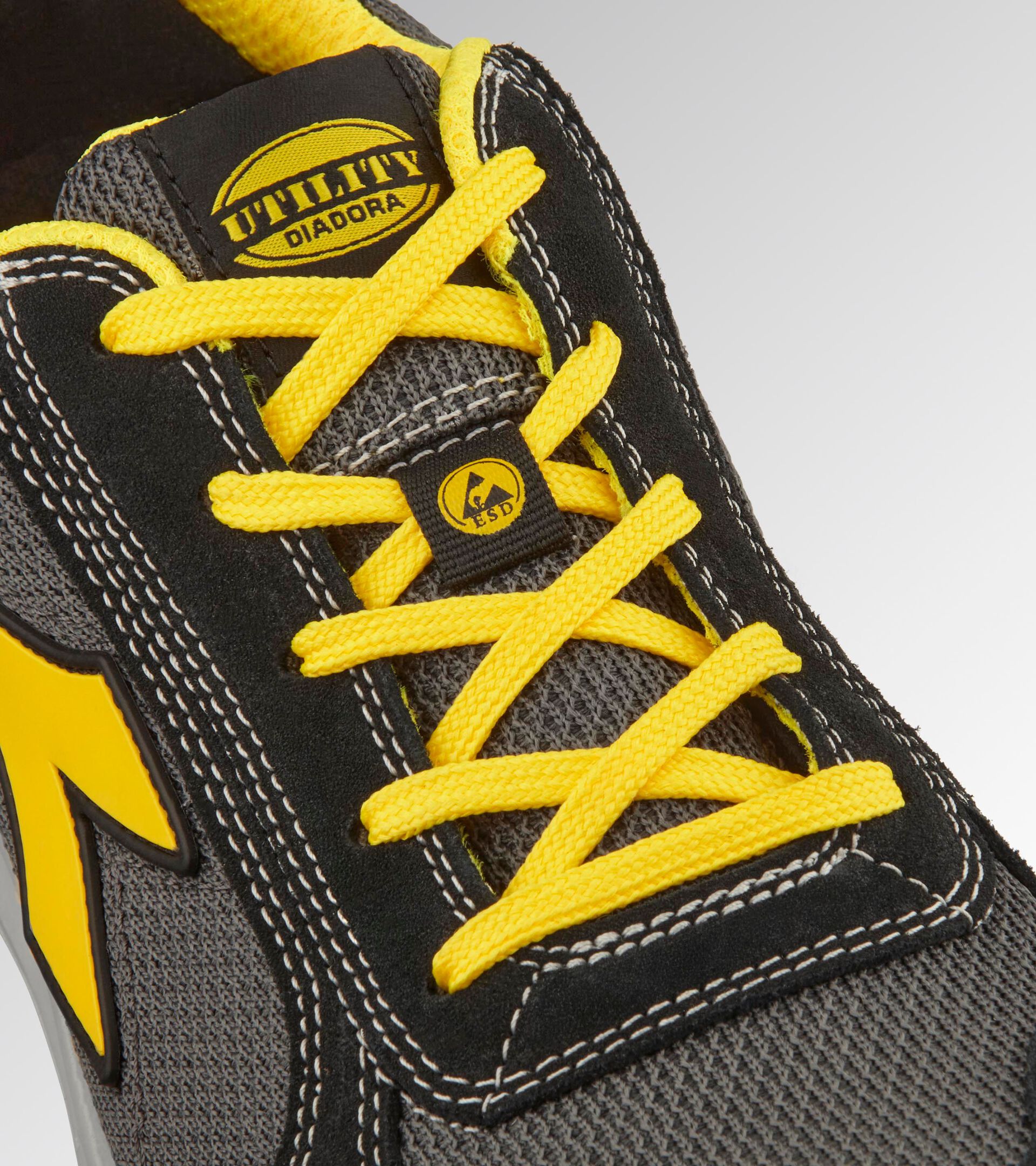 Low-top S1PS safety shoes RUN A.BOX LOW S1PS FO SR ESD BLACK/ANTHRACITE - Utility