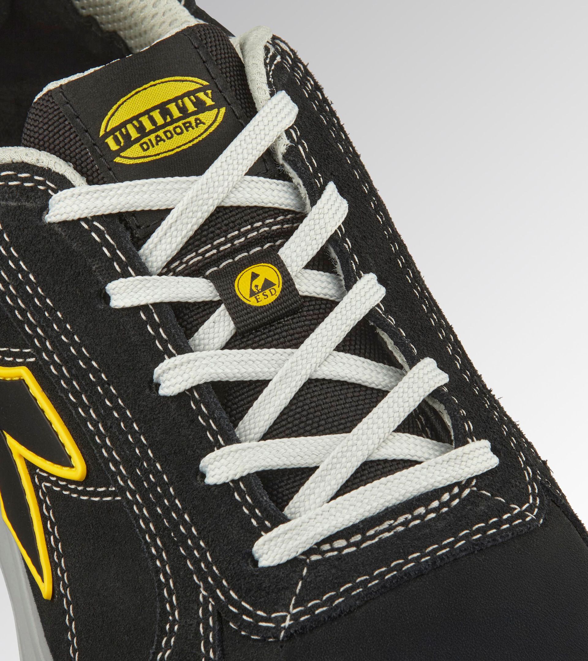 Low-top S3S safety shoes RUN A.BOX LOW S3S FO SR ESD BLACK/BLACK - Utility