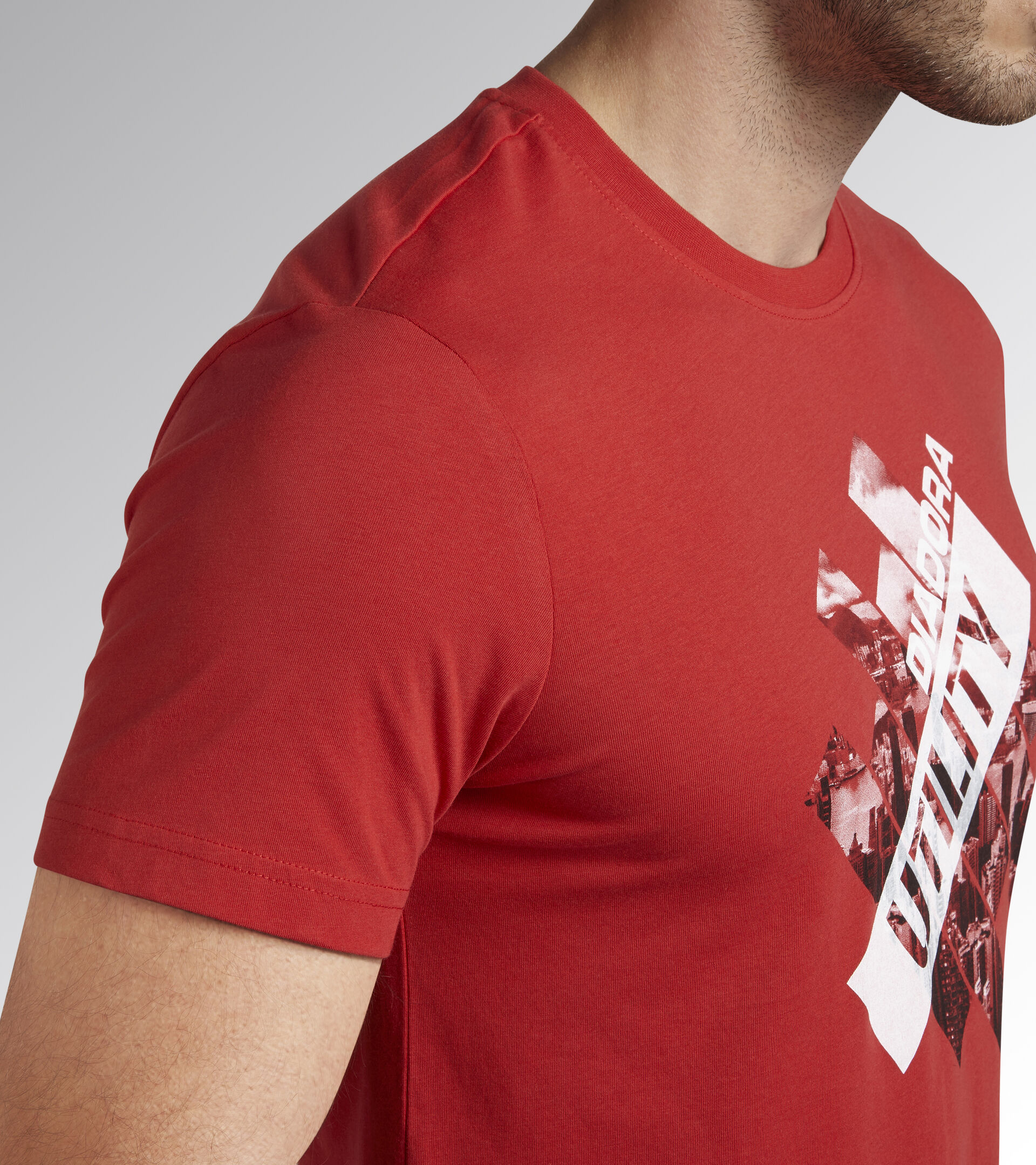 T-SHIRT GRAPHIC ORGANIC, ROJO AUTENTICO, hi-res