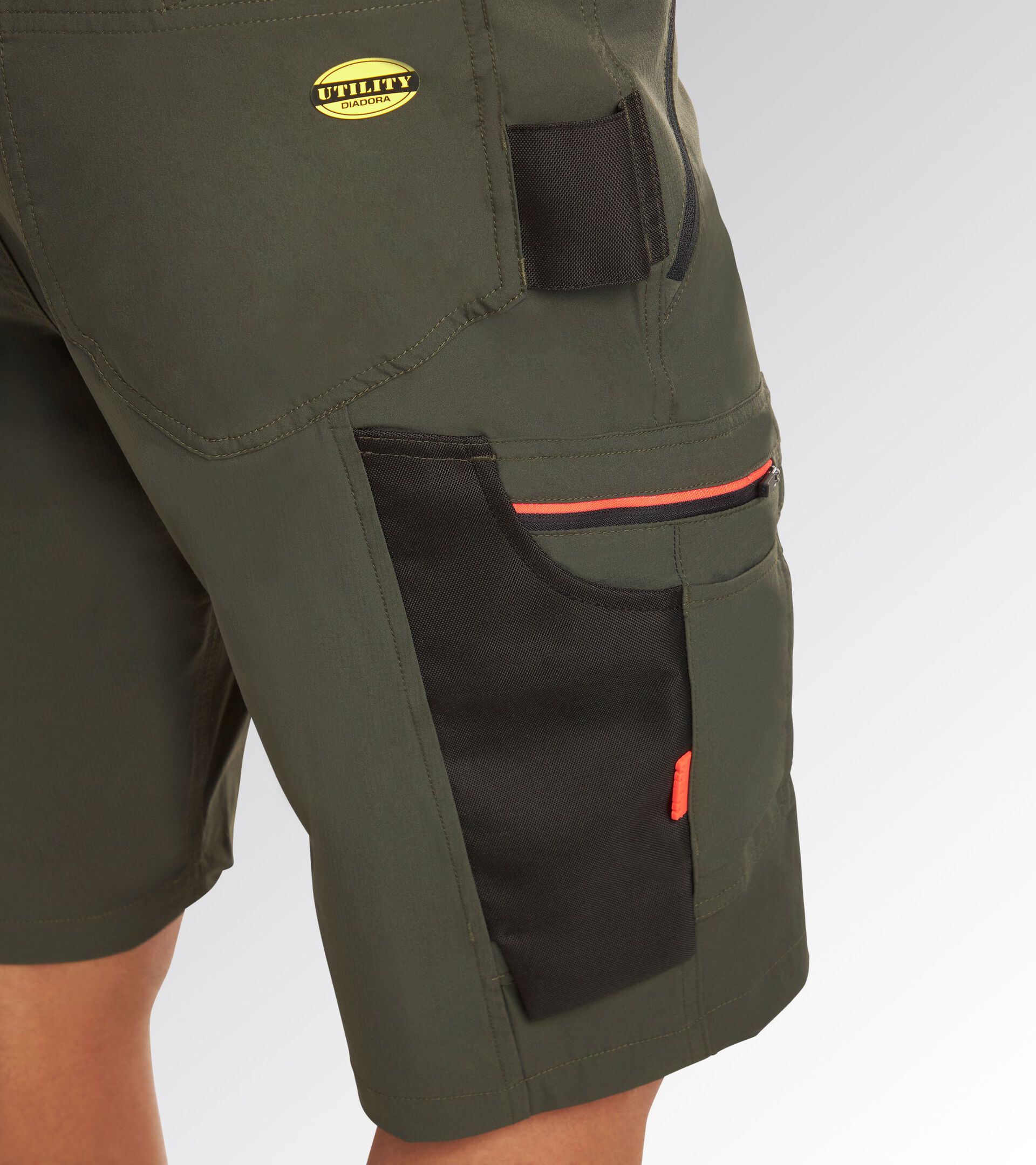 Bermuda work shorts BERMUDA SHADOW GREEN DEEP DEPTHS - Utility