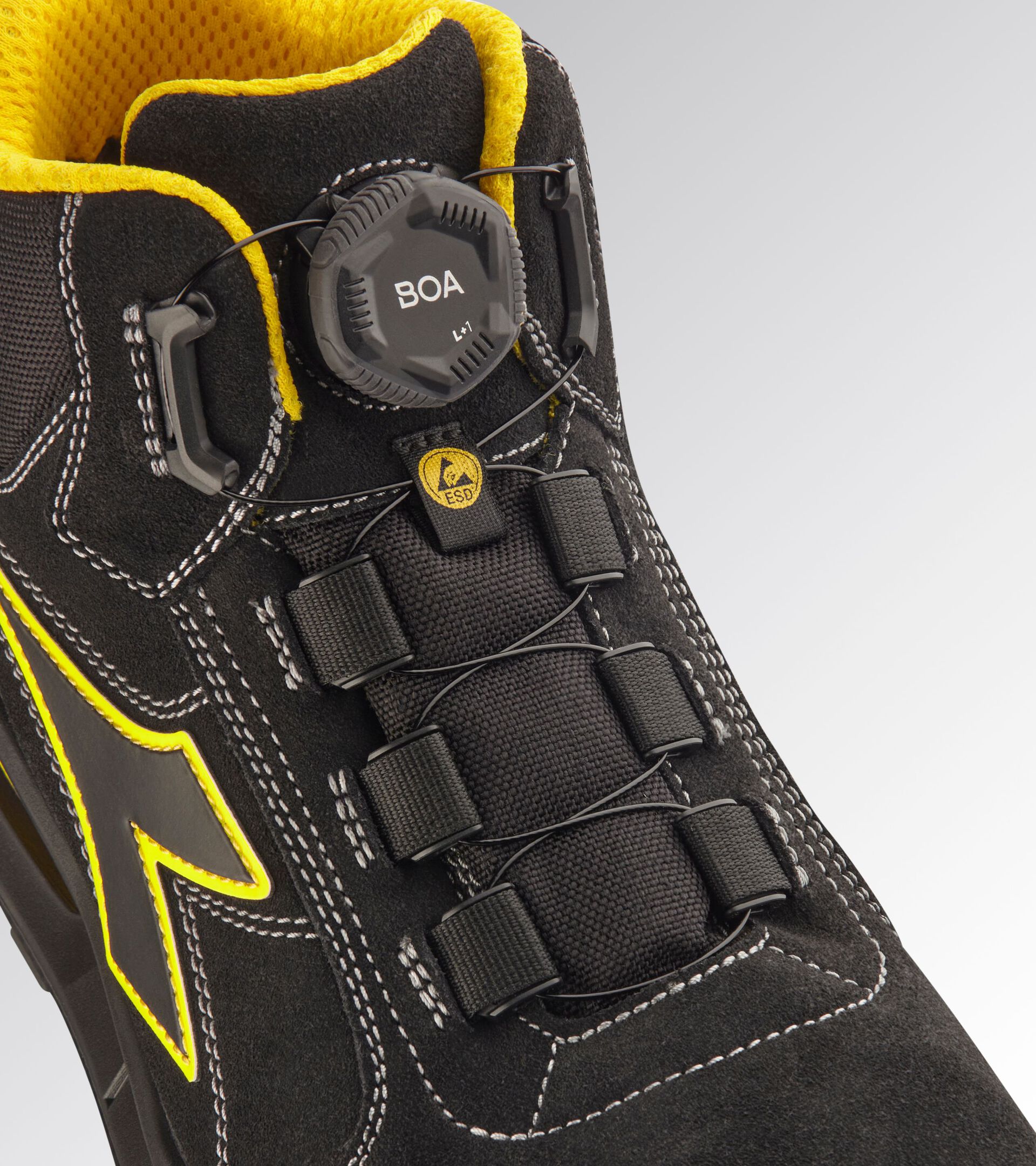 Mid-cut S3S with BOA Fit micro-metric lacing system RUN NET AIRBOX MASTER BOA MID S3S FO SR SC ESD BLACK/BLACK - Utility