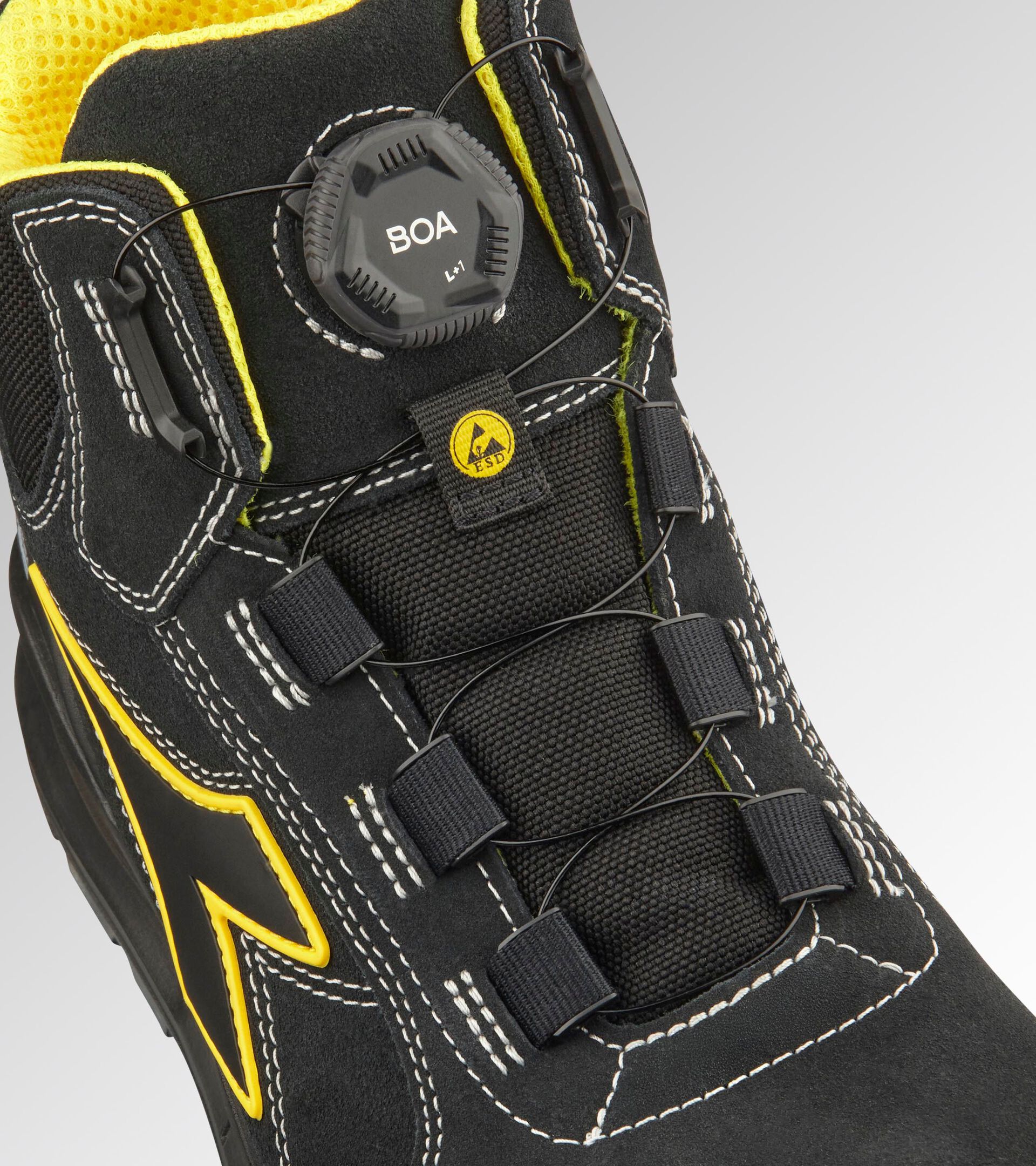 Calzado de seguridad de altura media  con BOA&reg; Fit System RUN A.BOX MASTER BOA MID S3S FO SR SC ESD NEGRO/NEGRO - Utility