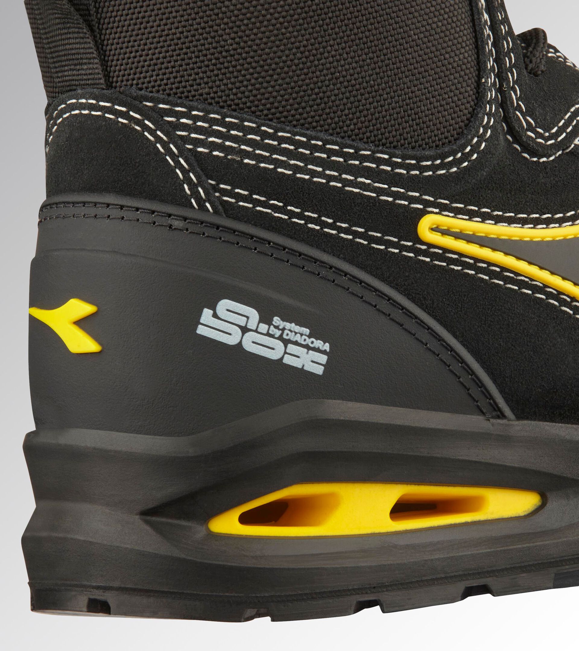 Mid-top S3S safety shoes RUN A.BOX MASTER LOW S3S FO SR SC ESD BLACK/BLACK - Utility