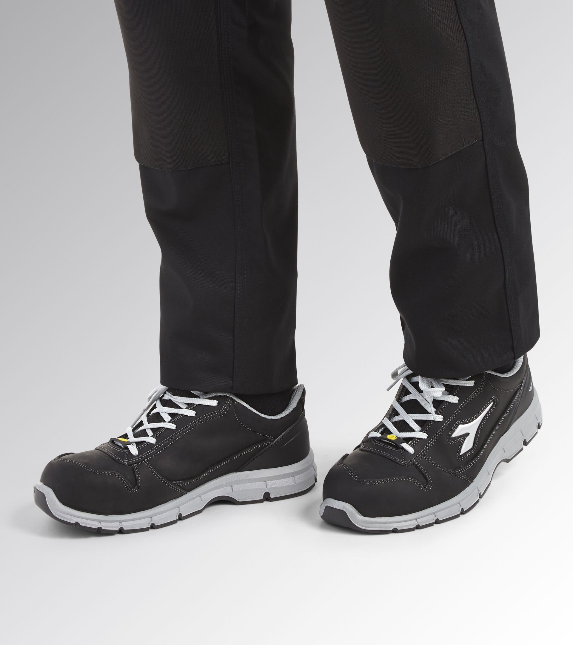 Low safety shoe RUN LOW S3 SRC ESD BLACK - Utility