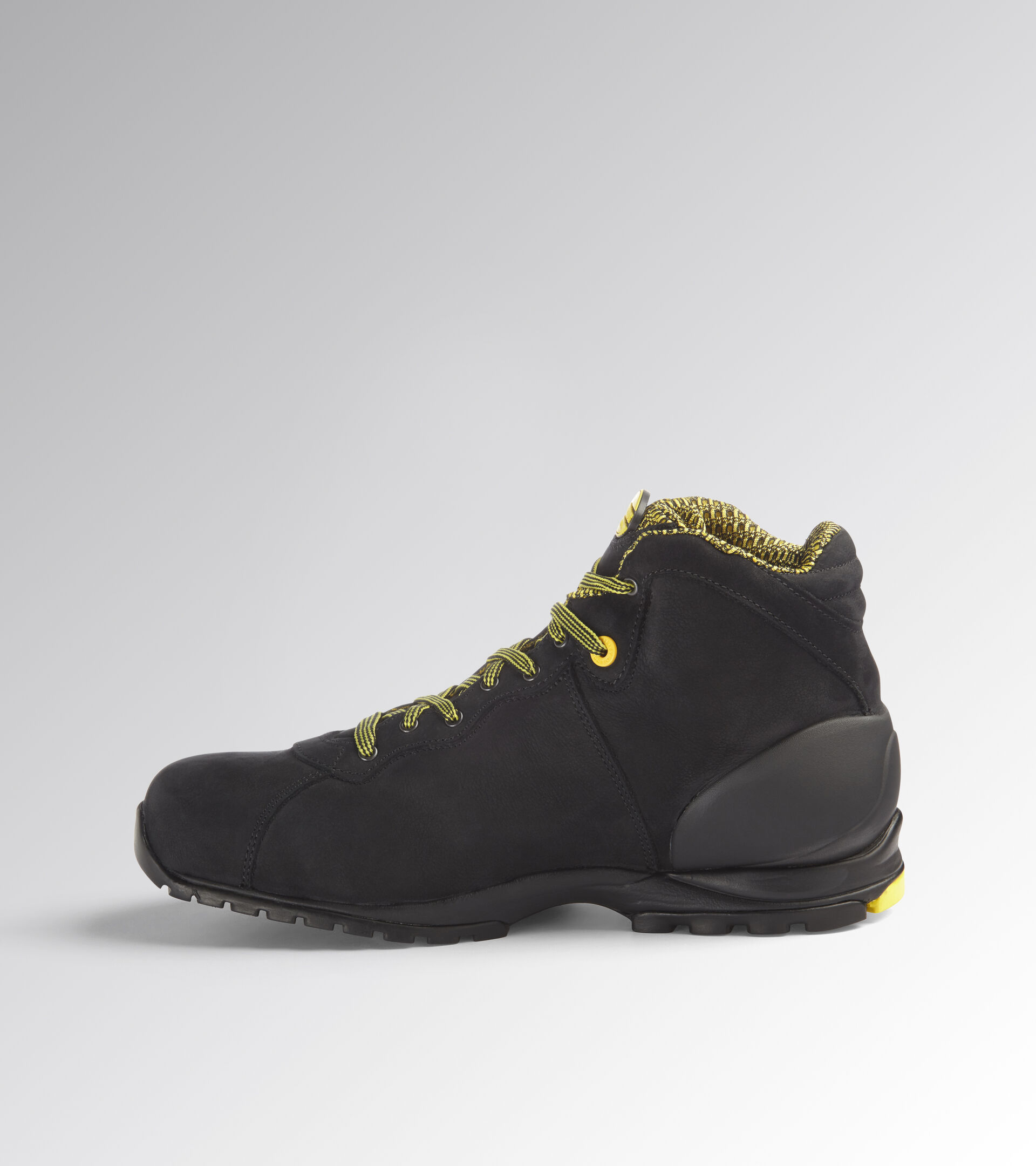 Scarpa antinfortunistica alta BEAT DA2 MID S3 HRO SRC NERO - Utility