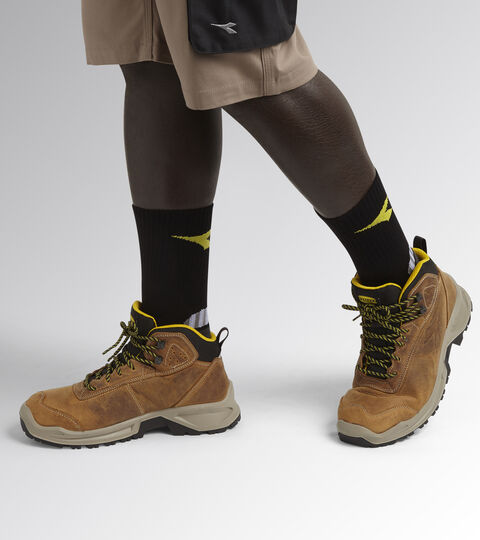 COUNTRY MID S3 SRC, DARK BROWN (30050) High safety shoe COUNTRY MID S3 SRC DARK BROWN (30050) - Utility