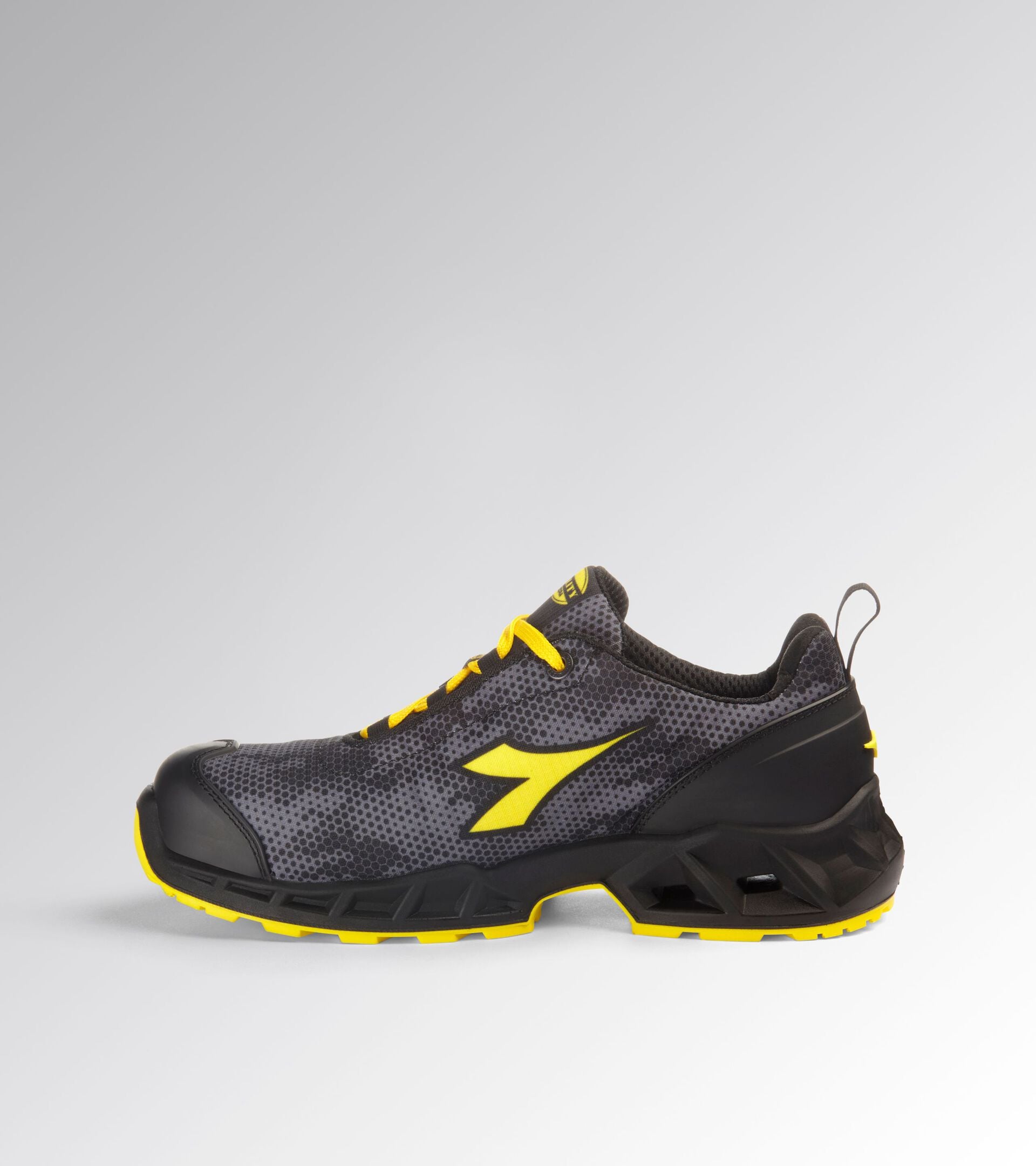 Low-cut safety shoes SHARK STABLE IMP LOW S3S BLACK/GRAY (C2541) - Utility