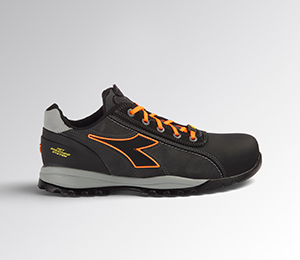 High shoes provide robust support at the ankle and are ideal for those who work on particularly uneven ground.