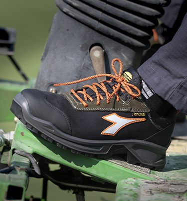 diadora work boots